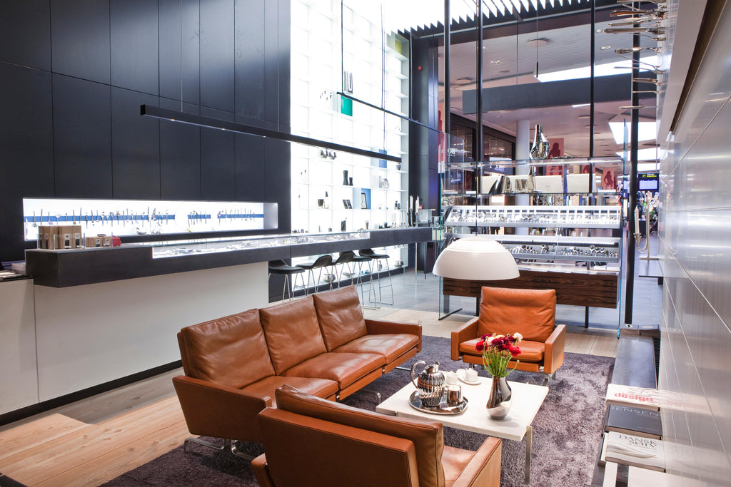 https://a.1stdibscdn.com/poul-kjaerholm-pk31-3-seater-sofa-for-fritz-hansen-in-leather-cat-5-for-sale-picture-2/f_14472/f_394025621713900076291/PK31_3_Seater_Sofa_Two_Enlighten_Fritz_Hansen_1_master.jpg
