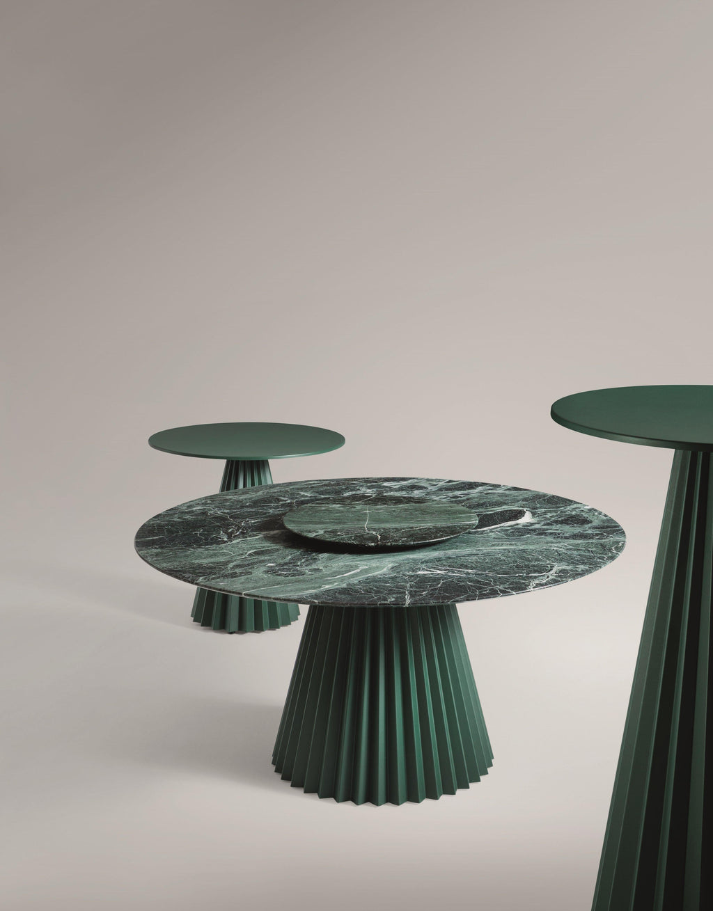 https://a.1stdibscdn.com/contemporary-outdoor-metal-table-ft-pleated-base-for-sale-picture-6/f_27693/f_301161421661304631153/PLISS_H73_Midj_605995_rel2da52879_master.jpg