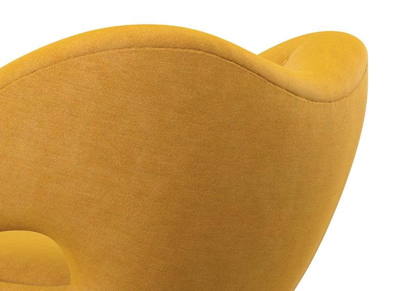 https://a.1stdibscdn.com/finn-juhl-pelican-chair-upholstered-in-wood-and-fabric-for-sale-picture-7/f_14272/f_378351021704703899951/POCR4_master.jpg?width=768