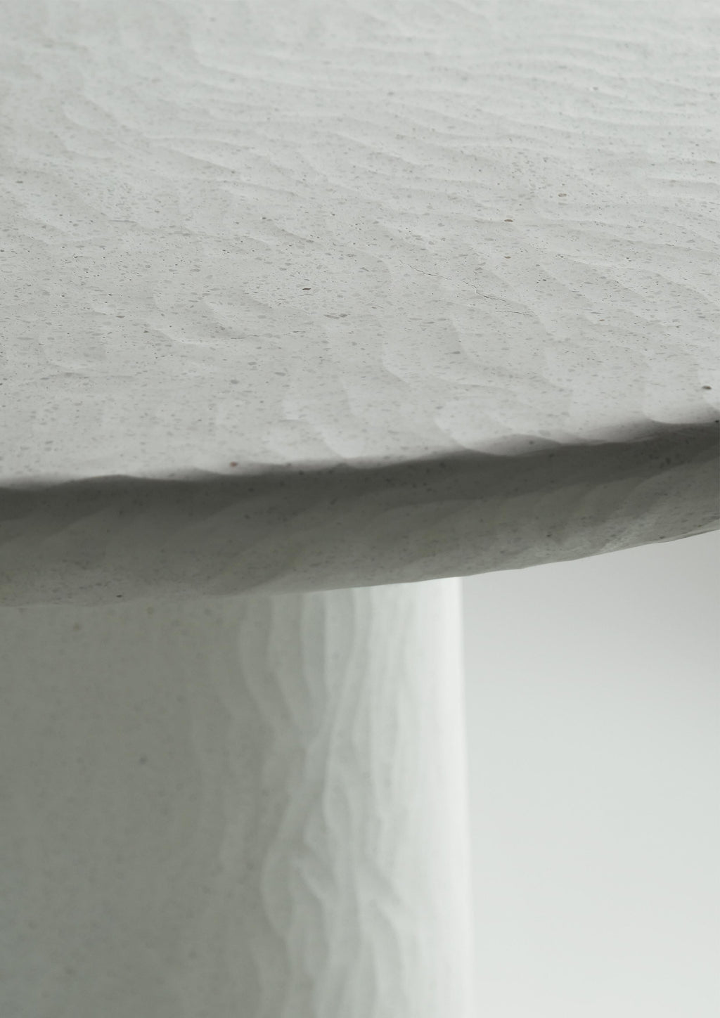 https://a.1stdibscdn.com/organic-modern-table-poise-sculpted-in-cast-stone-by-alentes-atelier-for-sale-picture-5/f_56452/f_378291721704639006133/POISE_SCULPTED_03_master.jpg