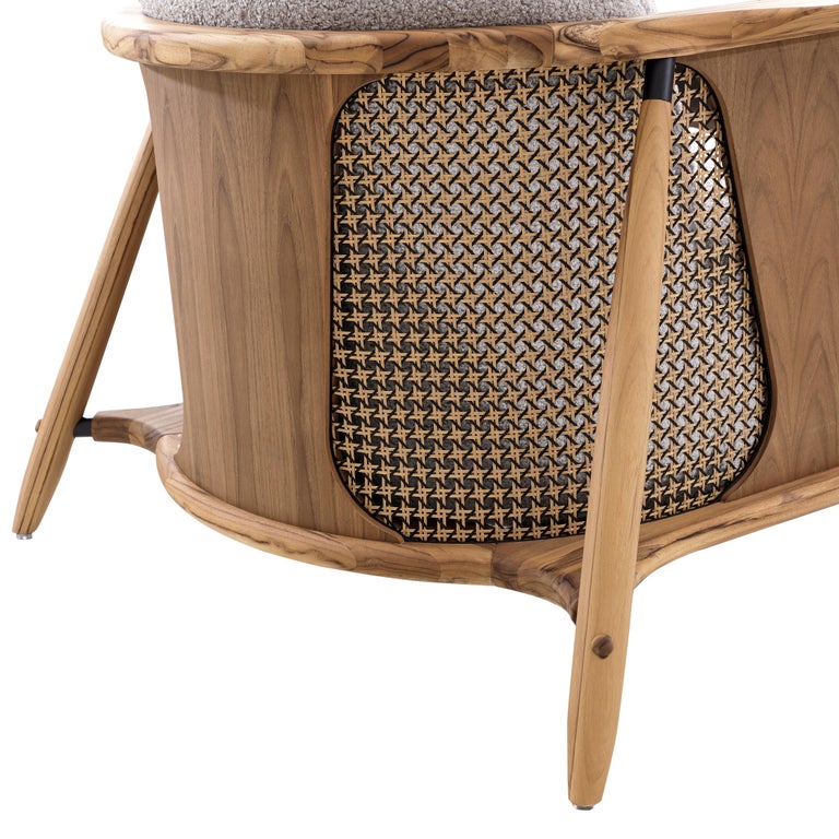 https://a.1stdibscdn.com/laguna-occasional-chair-in-light-gray-upholstered-and-teak-wood-frame-for-sale-picture-10/f_52822/f_406754721721239107831/POLTR_MAD_9832_LAGUNA_148MT148LT_089_PRT_METAL_2637_11_master.jpg?width=768