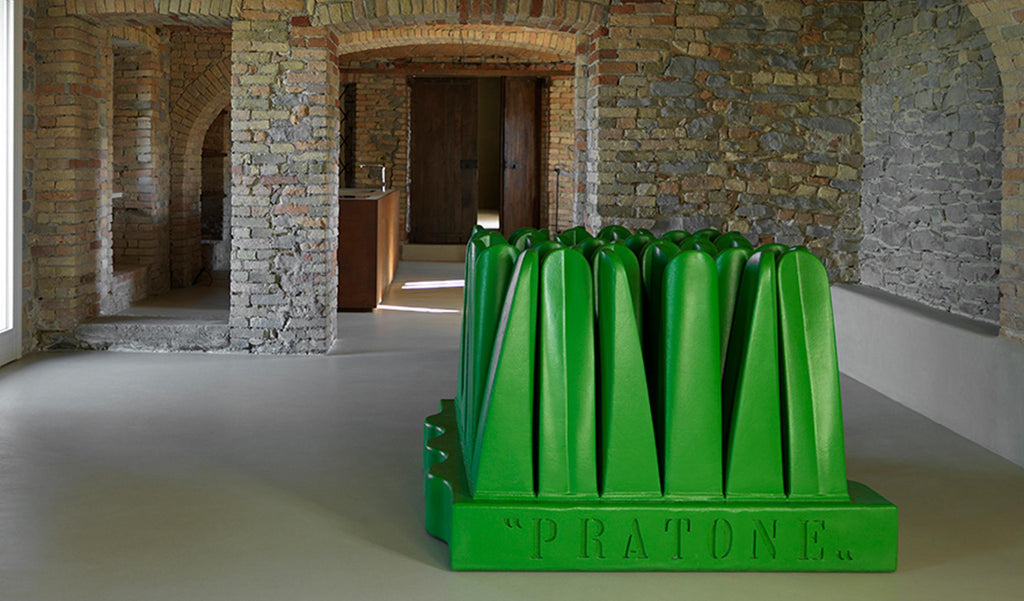 https://a.1stdibscdn.com/gufram-pratone-sofa-designed-by-ceretti-derossi-rosso-for-sale-picture-2/f_44652/f_296522521658267561873/PRATONE_galleria_ambientate_master.jpg