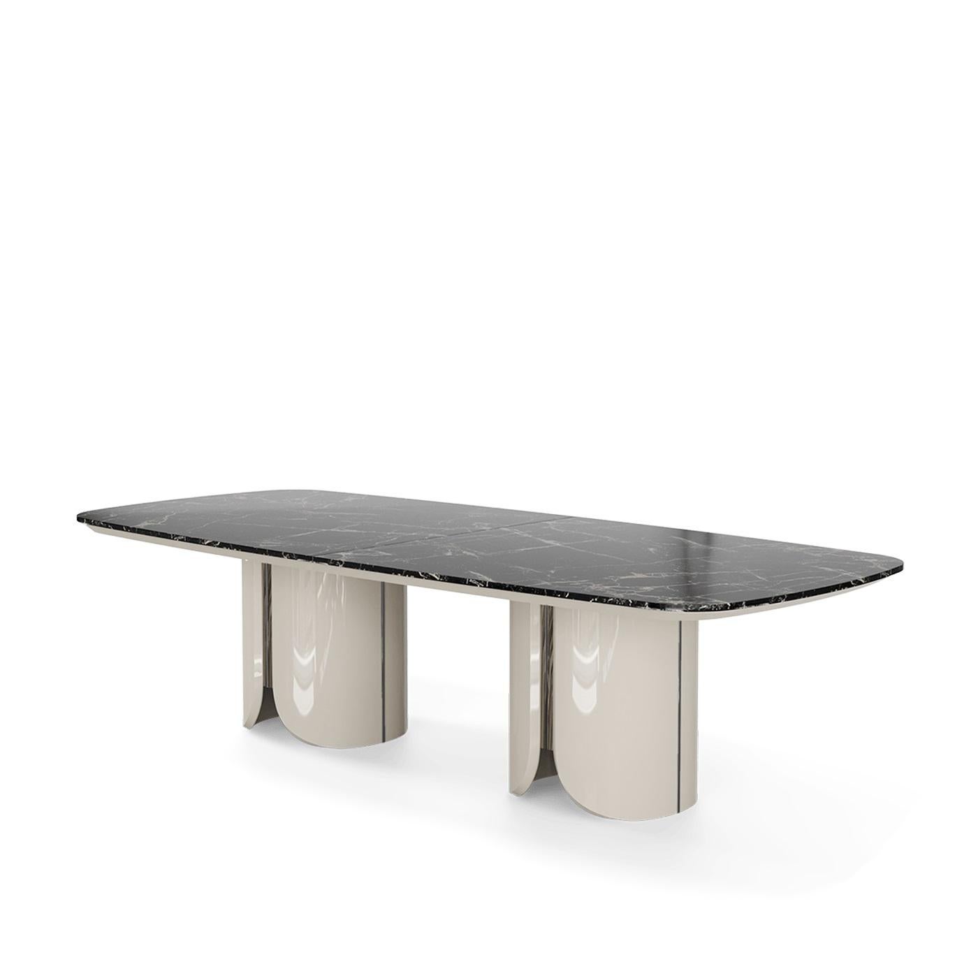 https://a.1stdibscdn.com/dining-table-in-eucalyptus-matte-top-beige-lacquered-base-mondo-design-studio-for-sale-picture-6/f_27693/f_476590421763762648974/PS_AMB8_MESA_Vercelli_03_master.jpg