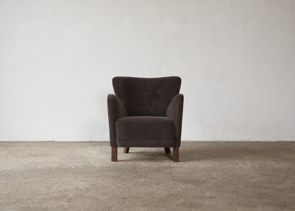 https://a.1stdibscdn.com/pair-of-armchairs-upholstered-in-pure-alpaca-for-sale-picture-12/f_22593/f_389792421711182016602/Pair_Danish_Style_Chairs_Taupe_Brown_Alpaca_3_24_11_master.jpg