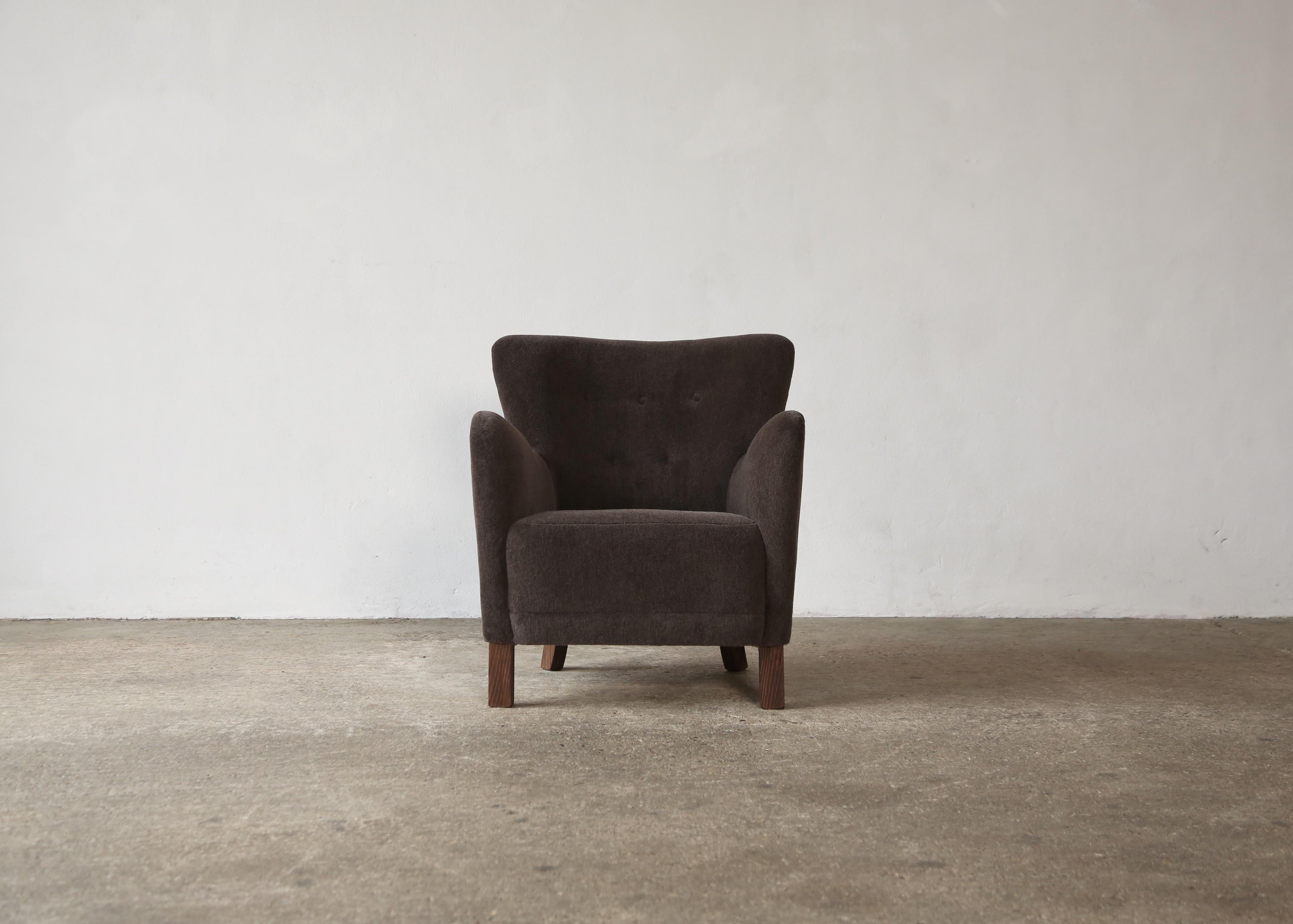 https://a.1stdibscdn.com/pair-of-armchairs-upholstered-in-pure-alpaca-for-sale-picture-12/f_22593/f_389792421711182016602/Pair_Danish_Style_Chairs_Taupe_Brown_Alpaca_3_24_11_master.jpg