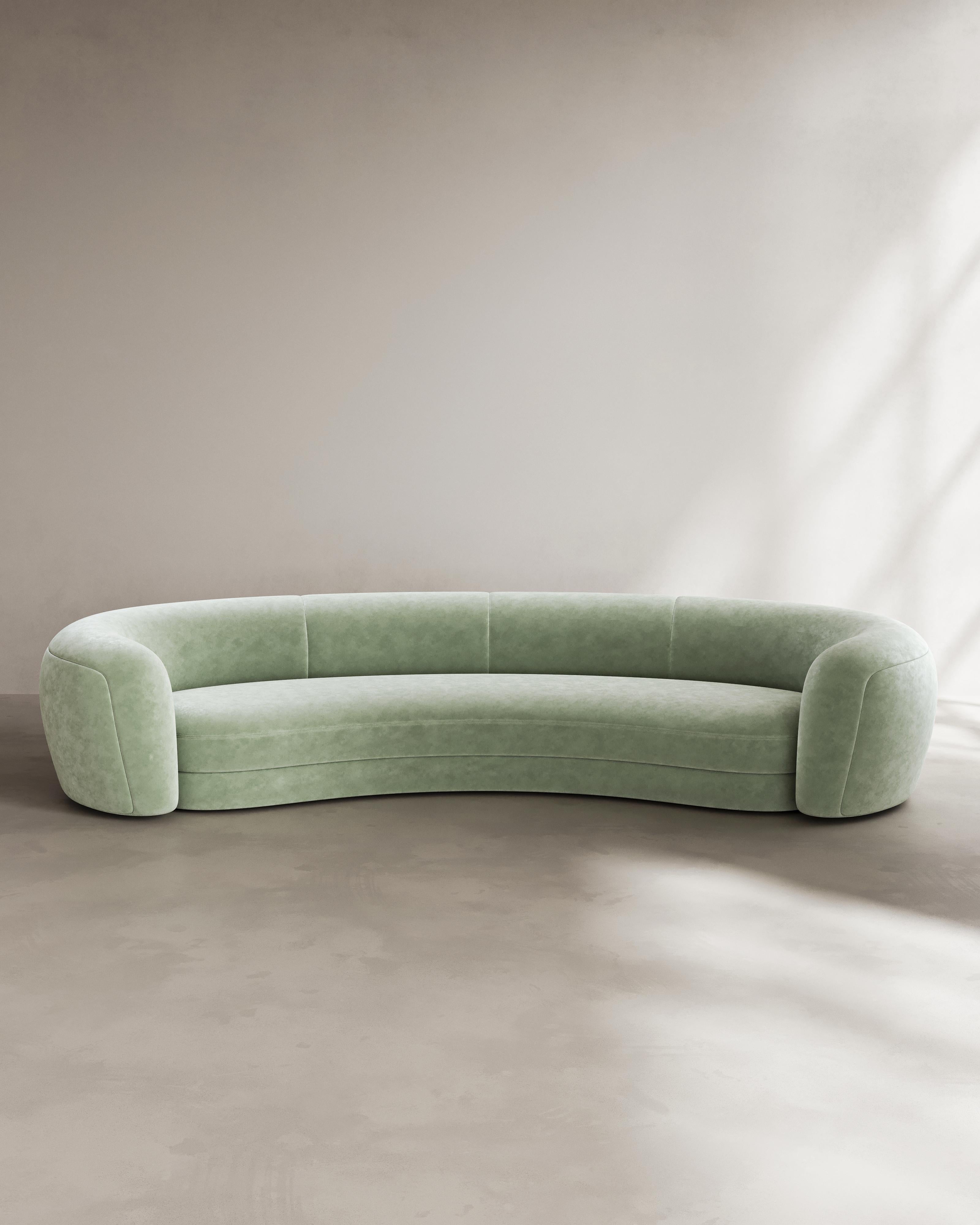 https://a.1stdibscdn.com/paloma-editions-palace-sofa-iii-wool-boucle-for-sale-picture-6/f_106592/f_470188521760323164811/Palace_Sofa_III_Green_Velvet__master.jpg