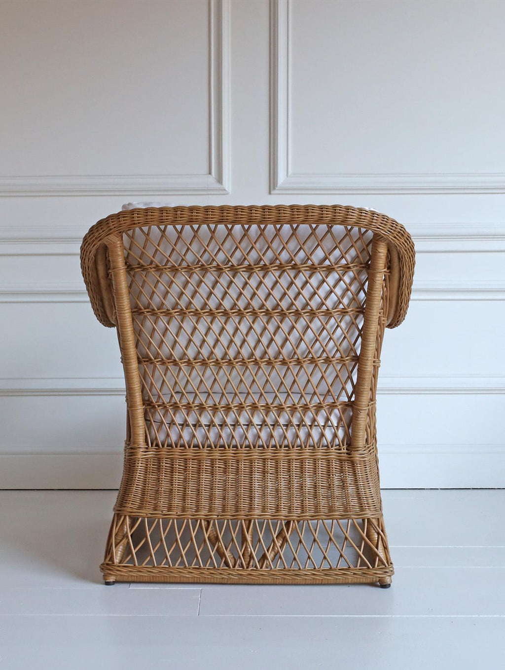 https://a.1stdibscdn.com/panarea-rattan-armchair-for-sale-picture-3/f_97912/f_463344021755622374982/Panarea_Armchair_LR_1__master.jpg