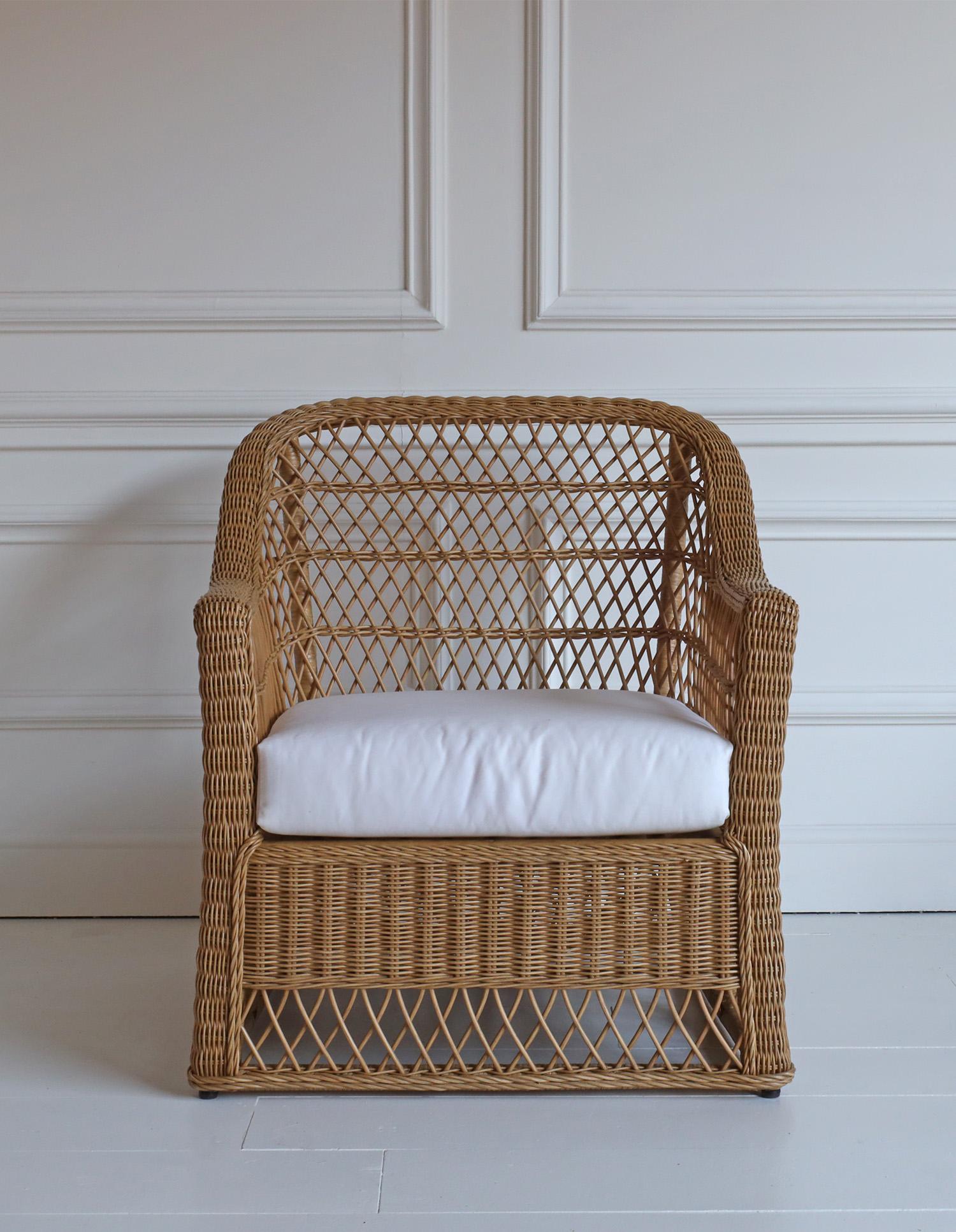 https://a.1stdibscdn.com/panarea-rattan-armchair-for-sale-picture-5/f_97912/f_463344021755622375045/Panarea_Armchair_LR_2__master.jpg