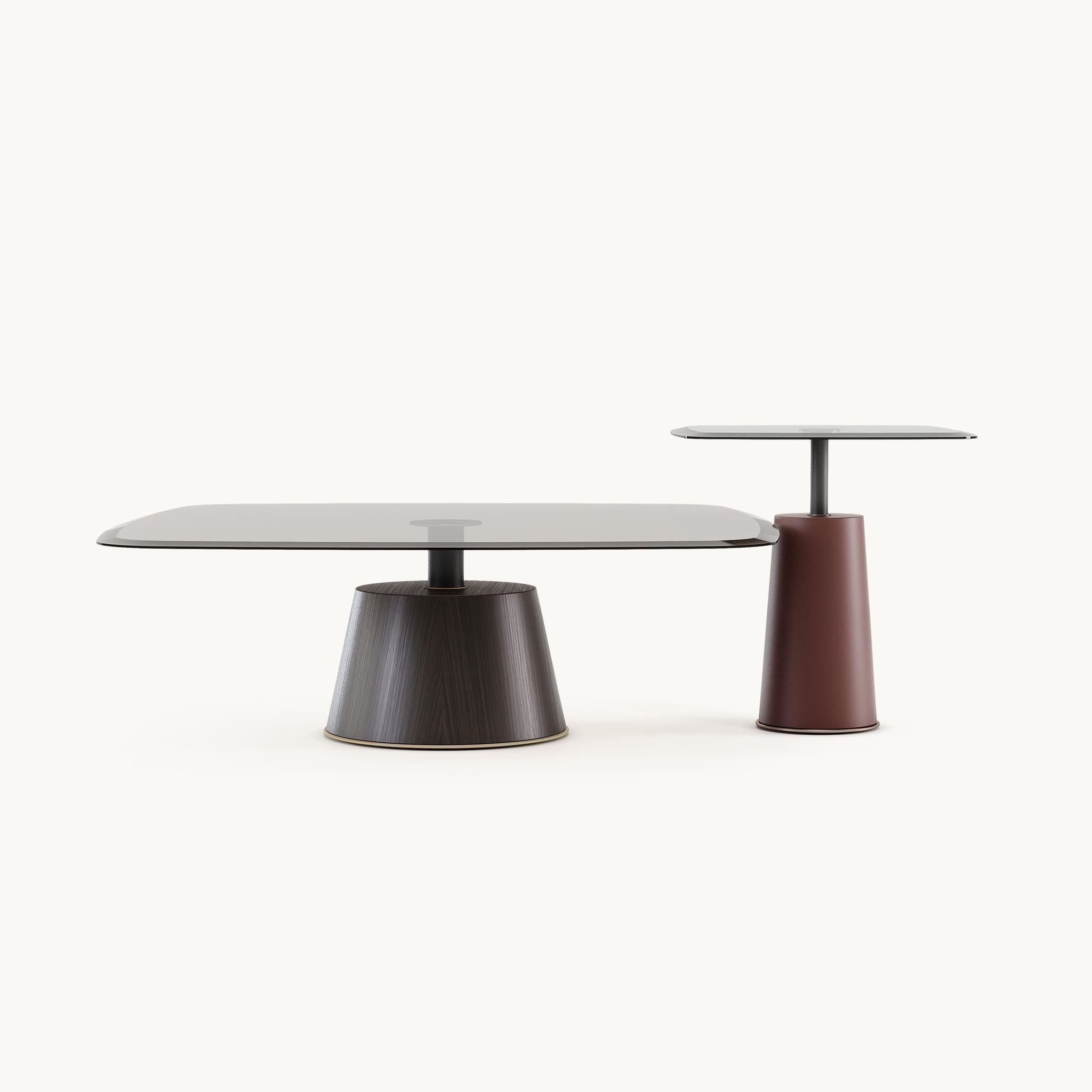https://a.1stdibscdn.com/coffee-table-set-in-custom-wood-and-lacquer-finishes-with-glass-top-for-sale-picture-10/f_27693/f_421359821730490955809/Panton_table_domkapa_2024_master.jpg