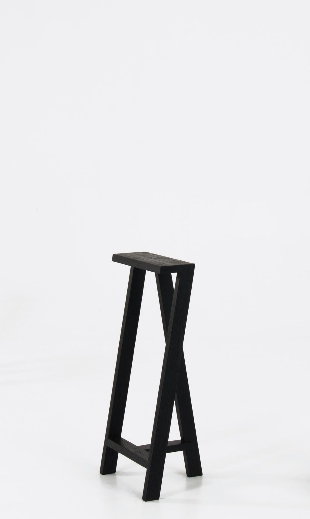 https://a.1stdibscdn.com/large-pausa-oak-stool-by-pierre-emmanuel-vandeputte-for-sale-picture-2/f_12192/f_345211121685452790932/Pausa_stool_JordiCoppers_543_master.jpg
