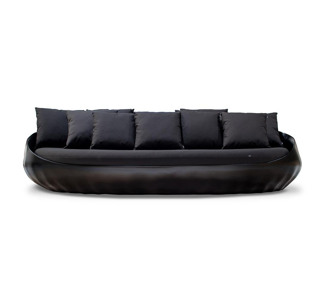 https://a.1stdibscdn.com/outdoor-sofa-fiberglass-lacquered-black-waterproof-outdoor-fabrics-black-for-sale-picture-2/f_56702/f_275640821646065459575/Pearl_Sofa_1_master.jpg