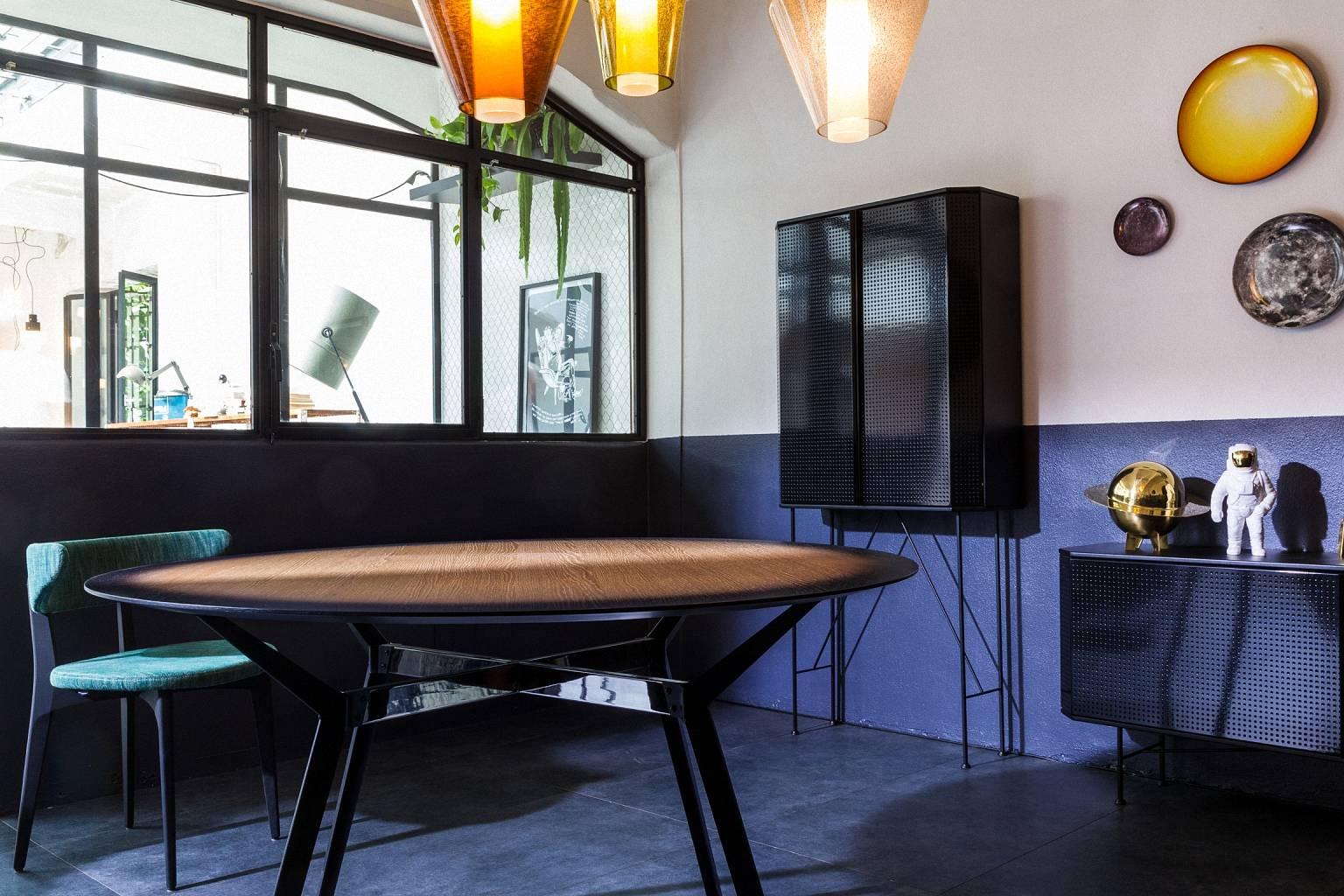 https://a.1stdibscdn.com/archivesE/upload/f_16392/f_97235531517423284616/Perf_Bar_Cabinet_Steel_Wood_Moroso_Diesel_11_master.jpg
