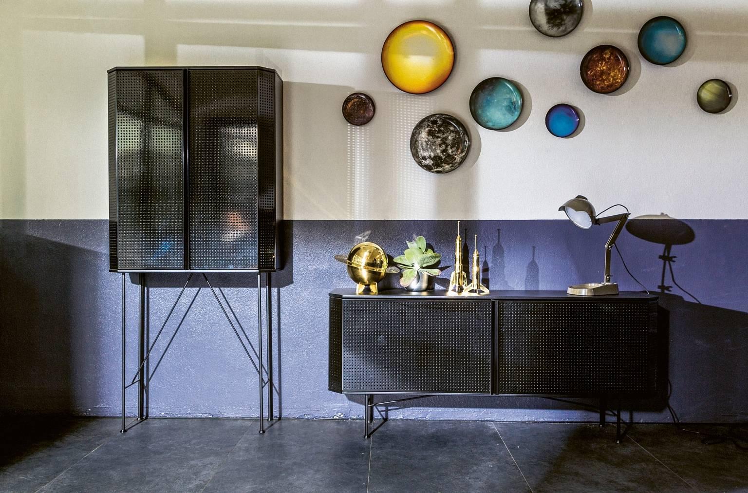 https://a.1stdibscdn.com/archivesE/upload/f_16392/f_97235531517421124983/Perf_Sideboard_Bar_Cabinet_Steel_Wood_Moroso_Diesel_5_master.jpg
