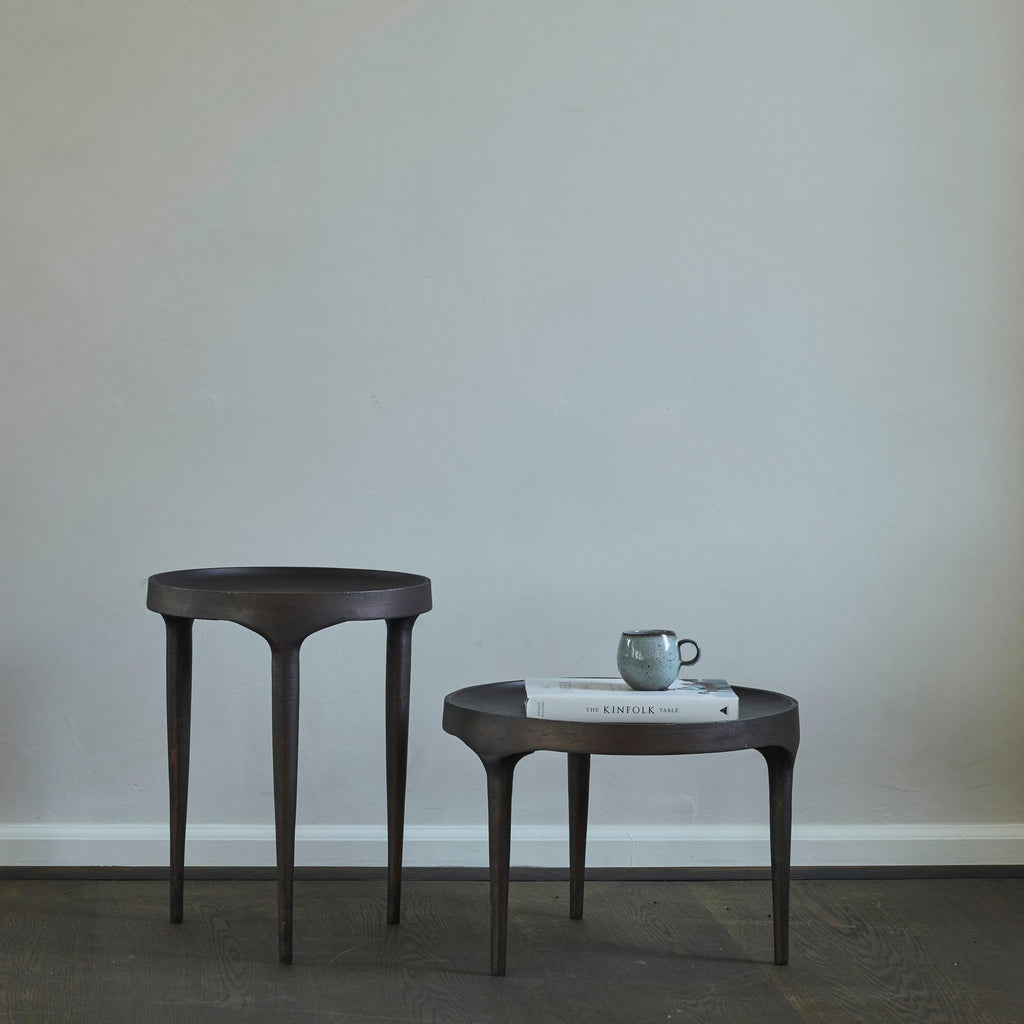 https://a.1stdibscdn.com/phantom-table-tall-by-101-copenhagen-for-sale-picture-2/f_12192/f_319020421671809303519/Phantom_Coffee_Tables_Mood_master.jpg