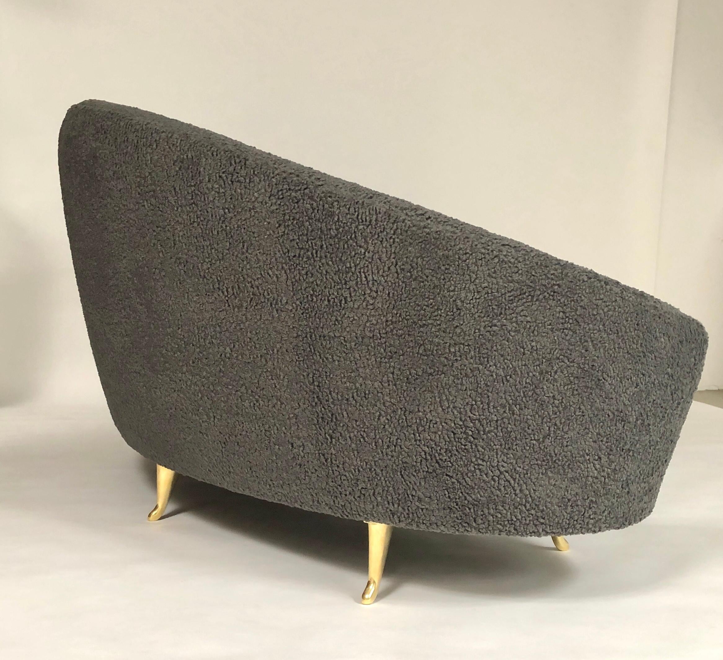 https://a.1stdibscdn.com/arc-sofa-by-bourgeois-boheme-atelier-charcoal-boucle-for-sale-picture-6/f_7949/f_341635921683388201409/Photo_Aug_05_10_37_36_AM_master.jpg
