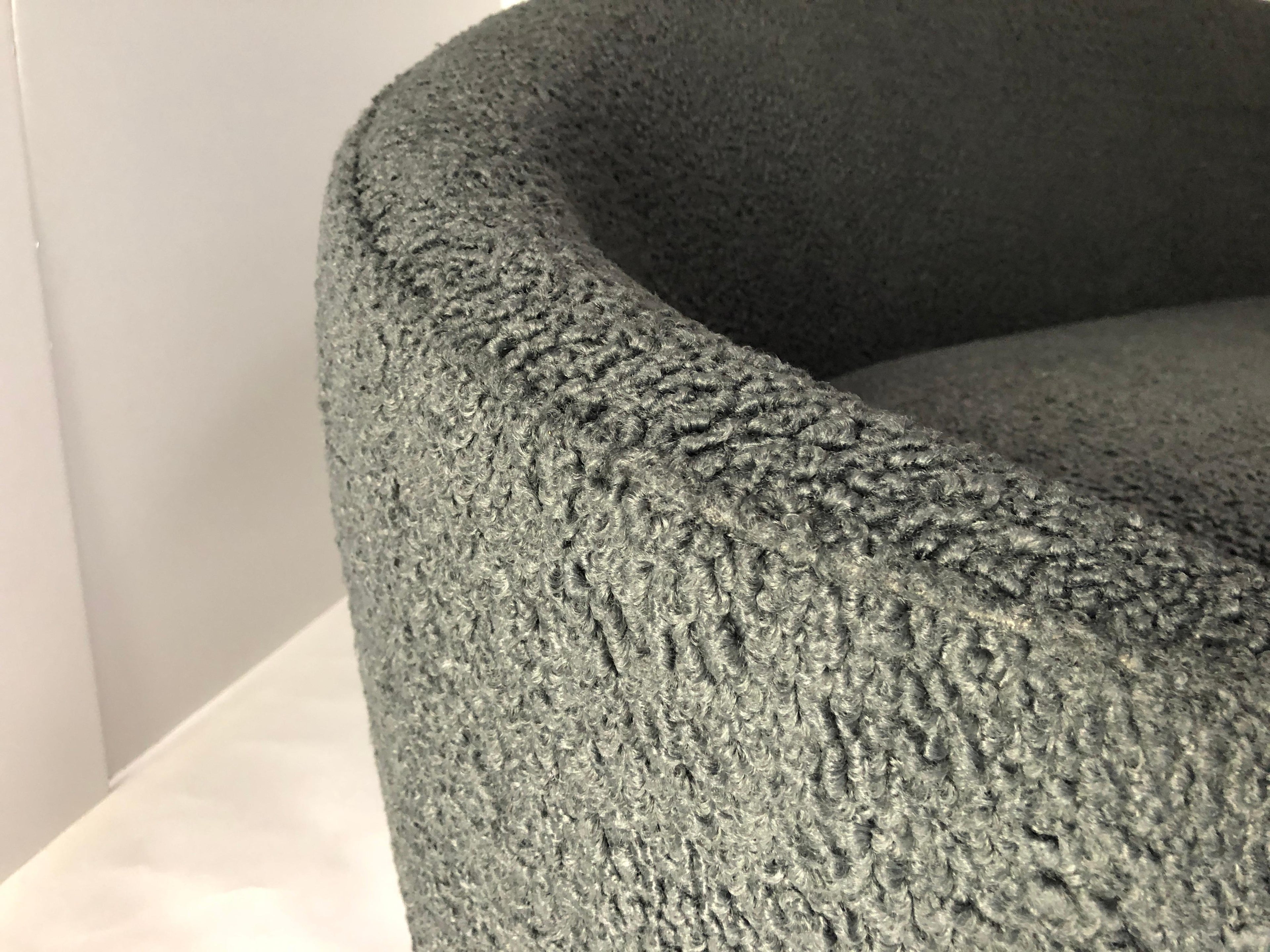 https://a.1stdibscdn.com/arc-sofa-by-bourgeois-boheme-atelier-charcoal-boucle-for-sale-picture-10/f_7949/f_341635921683388204584/Photo_Aug_05_10_39_34_AM_master.jpg