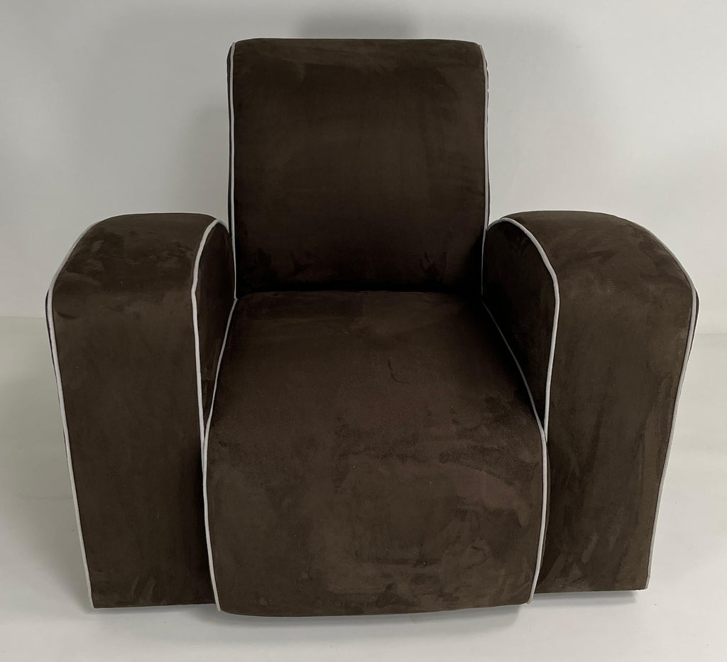 https://a.1stdibscdn.com/valmont-arm-chair-by-bourgeois-boheme-atelier-for-sale-picture-13/f_7949/f_491792221773244331045/Photo_Jul_30_2025_1_21_06_PM_master.jpg
