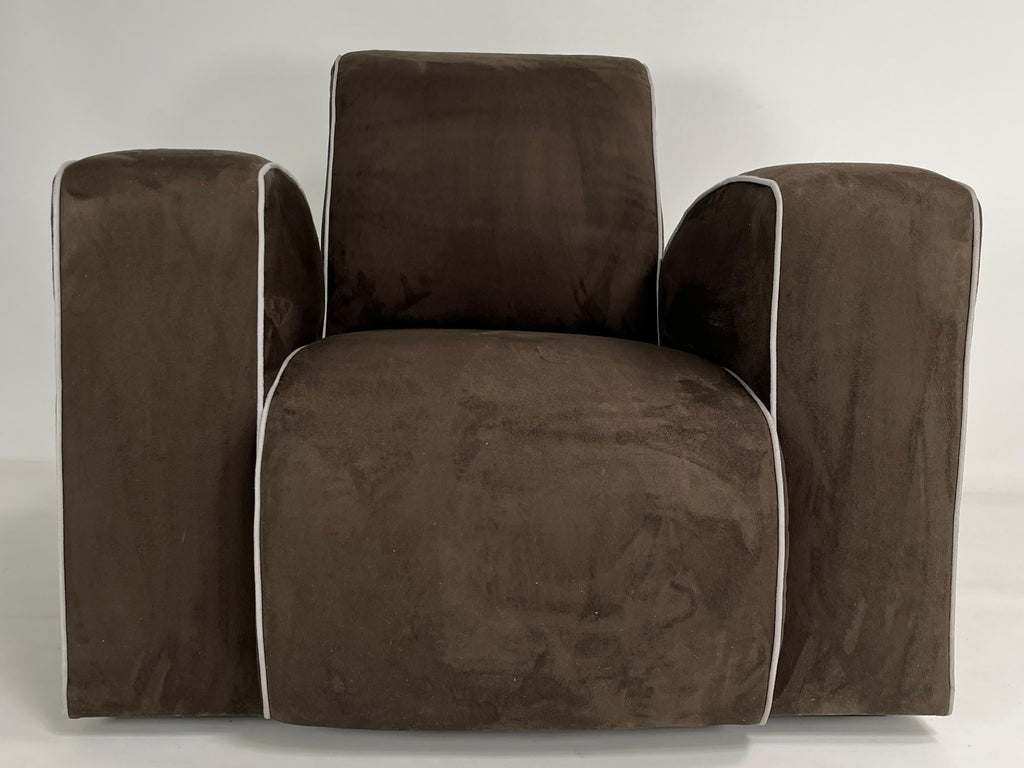https://a.1stdibscdn.com/valmont-arm-chair-by-bourgeois-boheme-atelier-for-sale-picture-6/f_7949/f_491792221773244328083/Photo_Jul_30_2025_1_21_09_PM_master.jpg