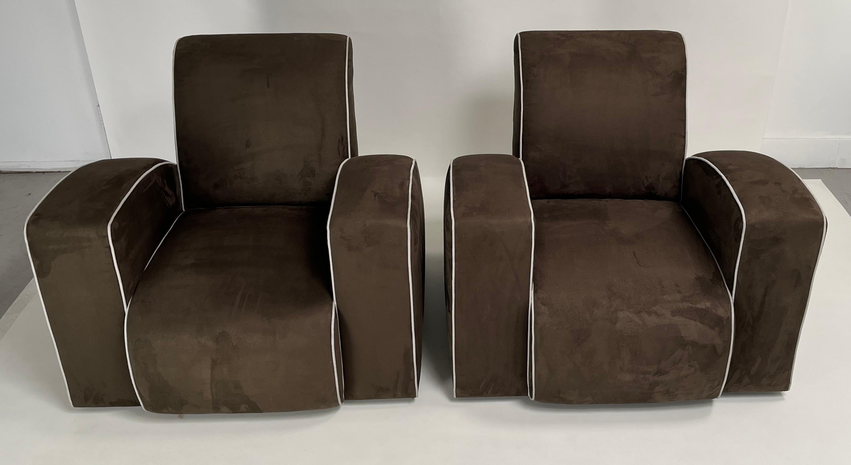 https://a.1stdibscdn.com/valmont-arm-chair-by-bourgeois-boheme-atelier-for-sale-picture-11/f_7949/f_491792221773244330303/Photo_Jul_30_2025_1_26_15_PM_master.jpg