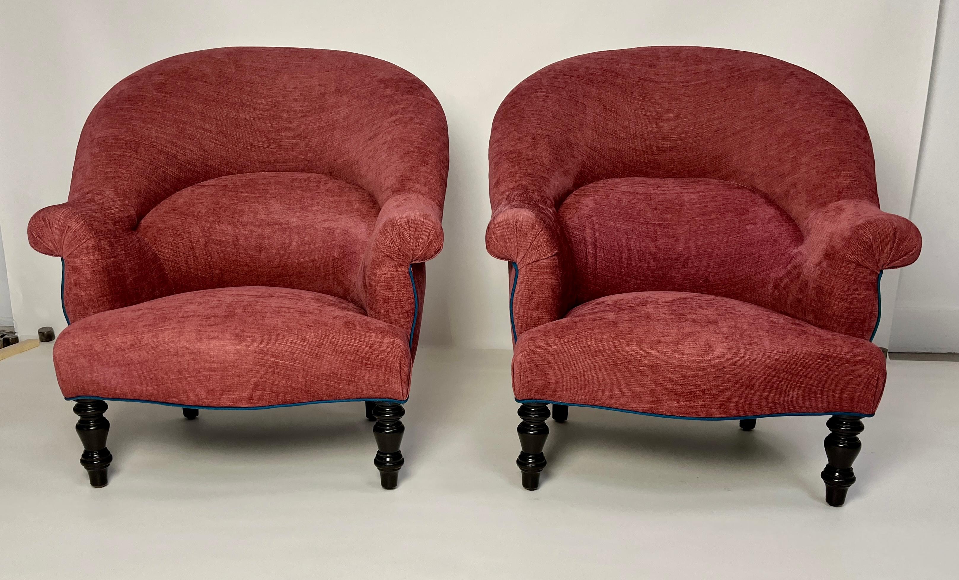 https://a.1stdibscdn.com/pair-of-clarence-chairs-by-bourgeois-boheme-atelier-for-sale-picture-2/f_7949/f_442459521743093512046/Photo_Mar_11_2025_4_43_15_PM_master.jpg