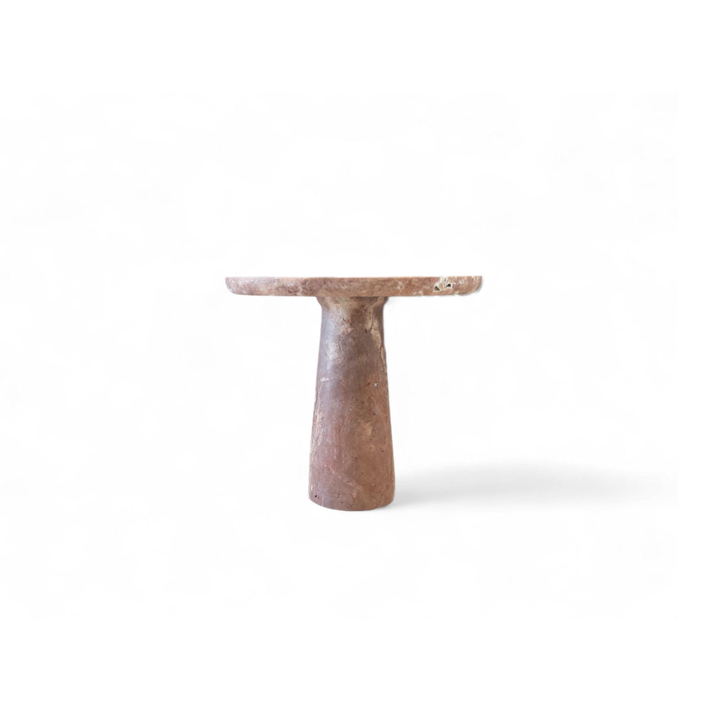 https://a.1stdibscdn.com/ide-side-table-in-red-travertine-177x158h-travertine-stone-coffee-table-set-for-sale-picture-7/f_98492/f_410271921723302066942/Photoroom_20240626_152807_master.JPG