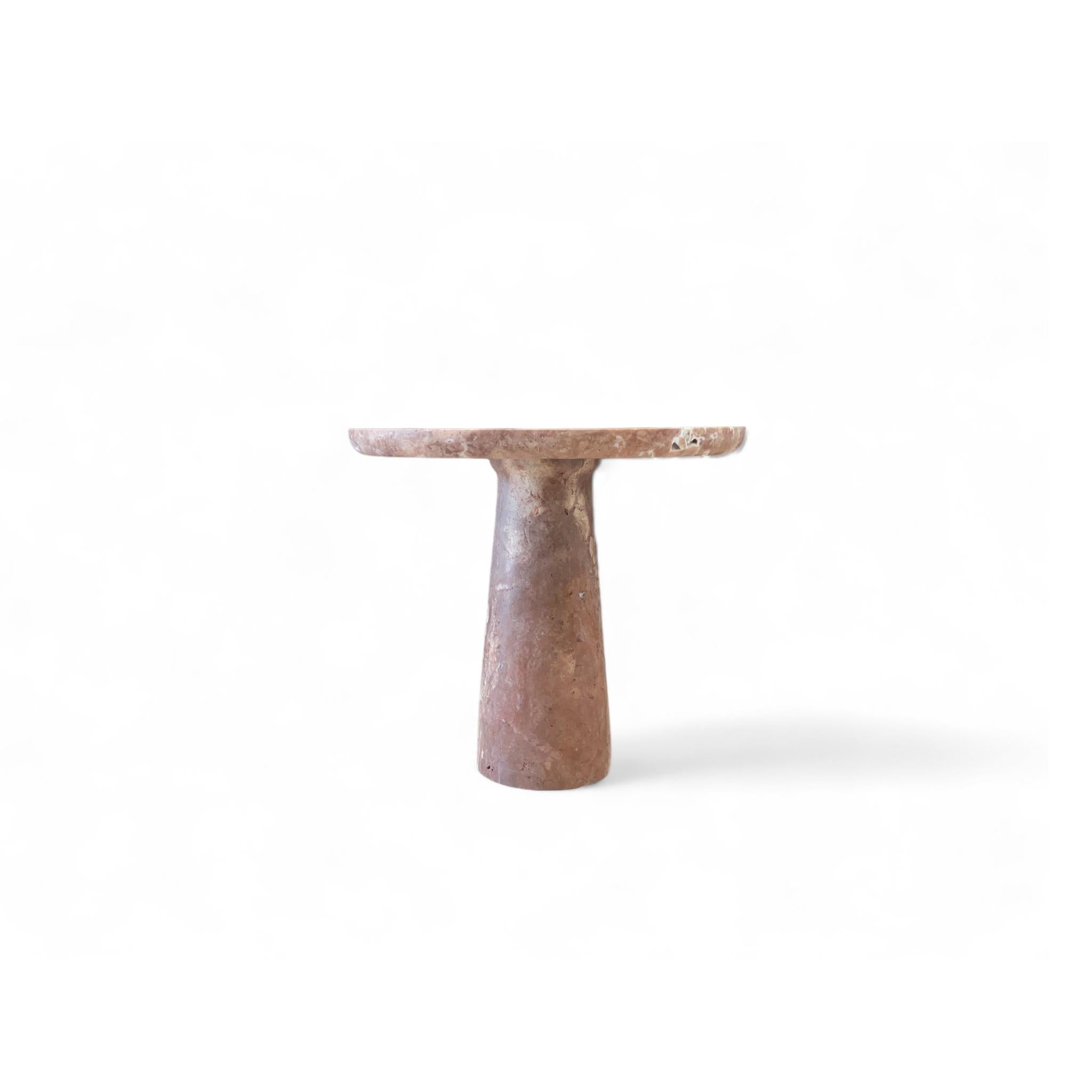 https://a.1stdibscdn.com/ide-side-table-in-red-travertine-177x158h-travertine-stone-coffee-table-set-for-sale-picture-7/f_98492/f_410271921723302066942/Photoroom_20240626_152807_master.JPG