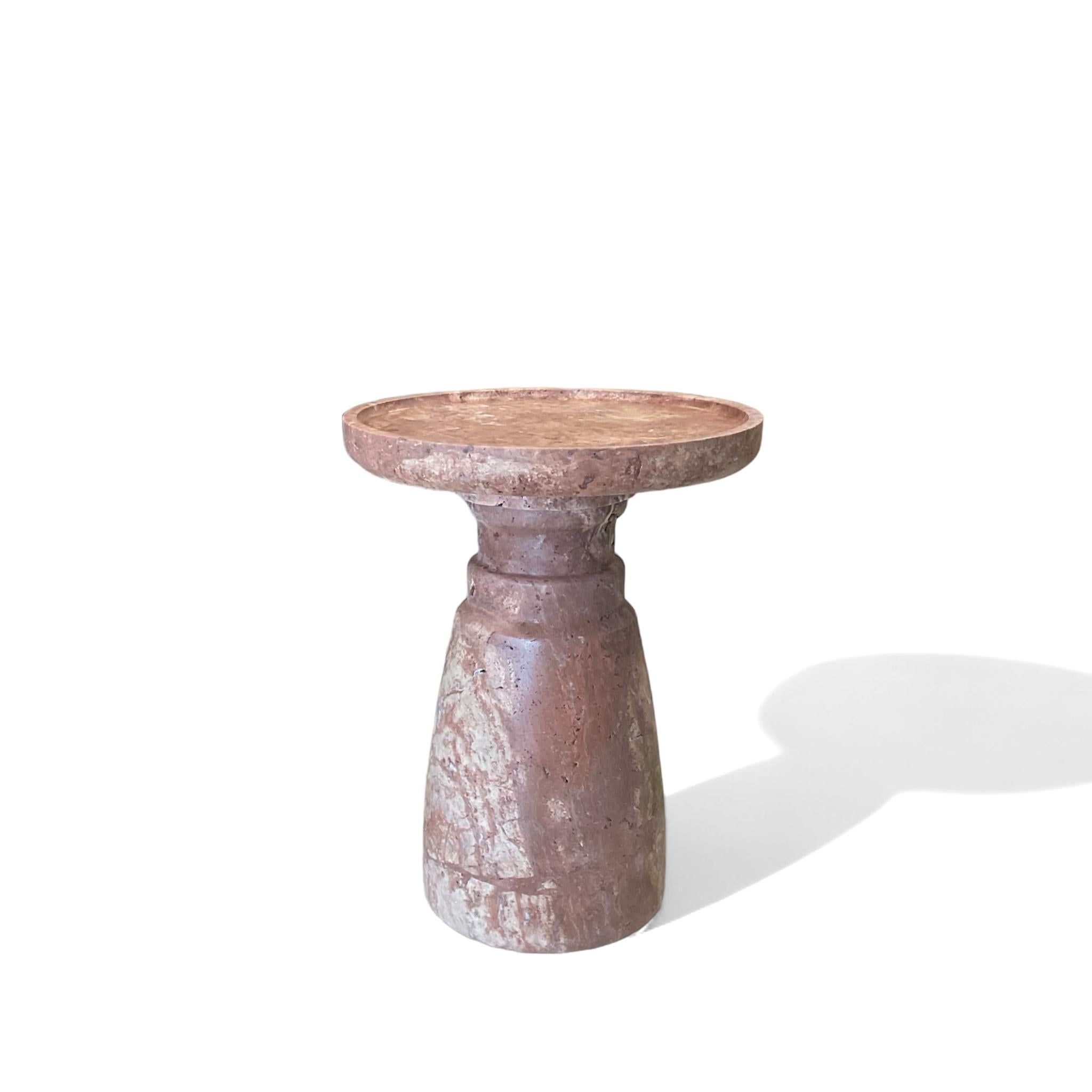 https://a.1stdibscdn.com/aurea-side-table-natural-stone-travertine-round-side-table-free-shipping-for-sale-picture-2/f_98492/f_405810421720694437747/Photoroom_20240710_155801_master.jpeg