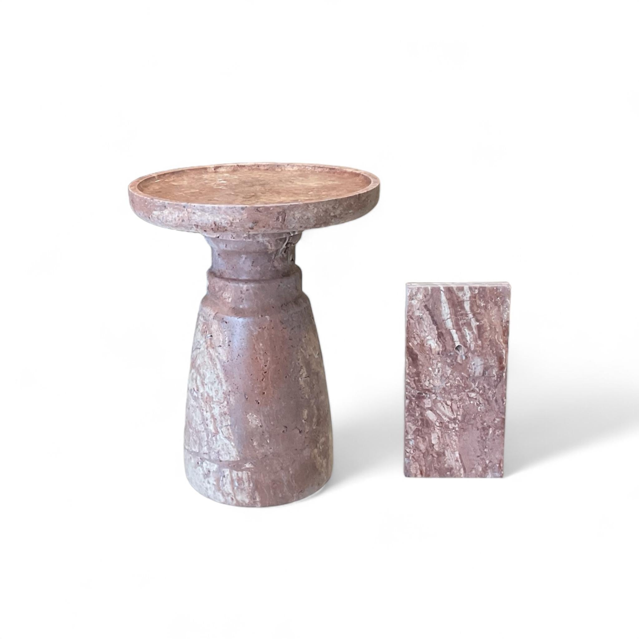 https://a.1stdibscdn.com/aurea-side-table-natural-stone-travertine-round-side-table-free-shipping-for-sale-picture-5/f_98492/f_405810421720694437840/Photoroom_20240710_160149_master.jpeg
