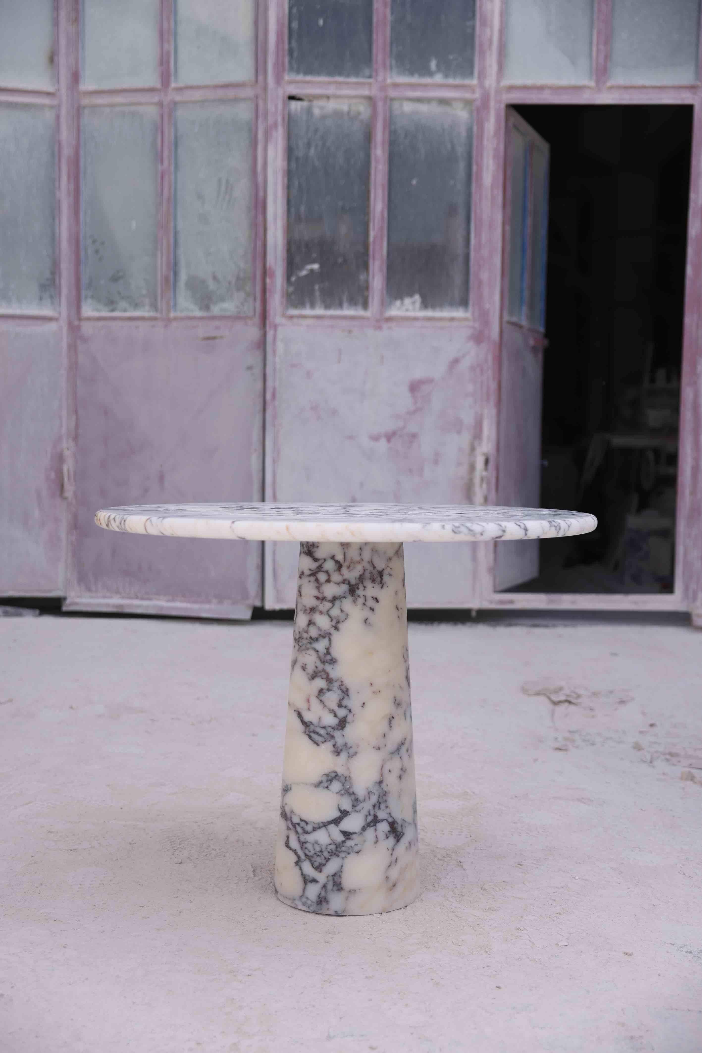 https://a.1stdibscdn.com/viola-veined-round-dining-table-for-sale-picture-7/f_80522/f_409987221748992530387/Pictured_Angelo_Round_Dining_Table_Viola_Marble_Honed_master.JPG