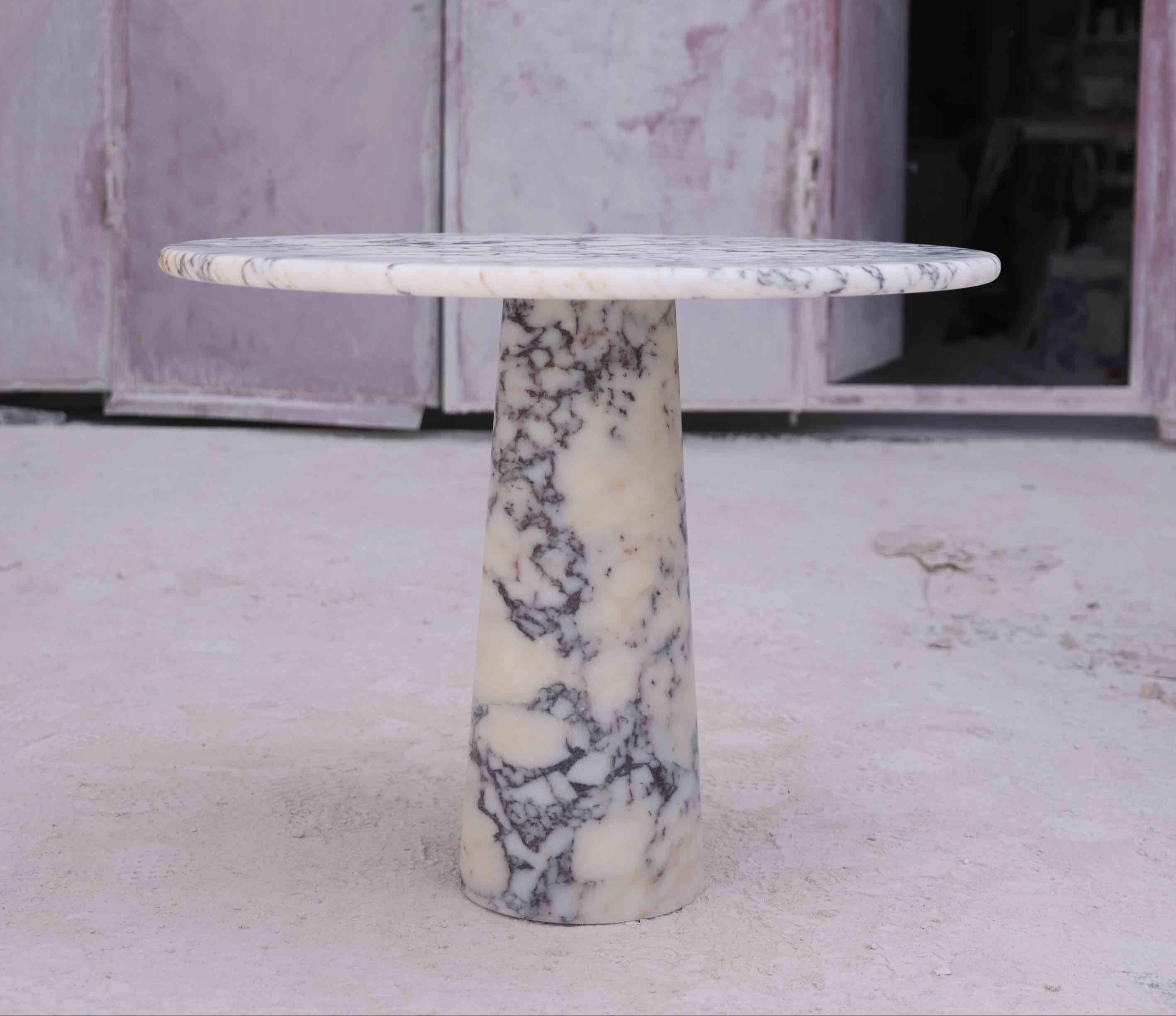 https://a.1stdibscdn.com/viola-veined-round-dining-table-for-sale-picture-2/f_80522/f_409987221748992530583/Pictured_Angelo_Round_Dining_Table_Viola_Marble_Honed_master.jpg