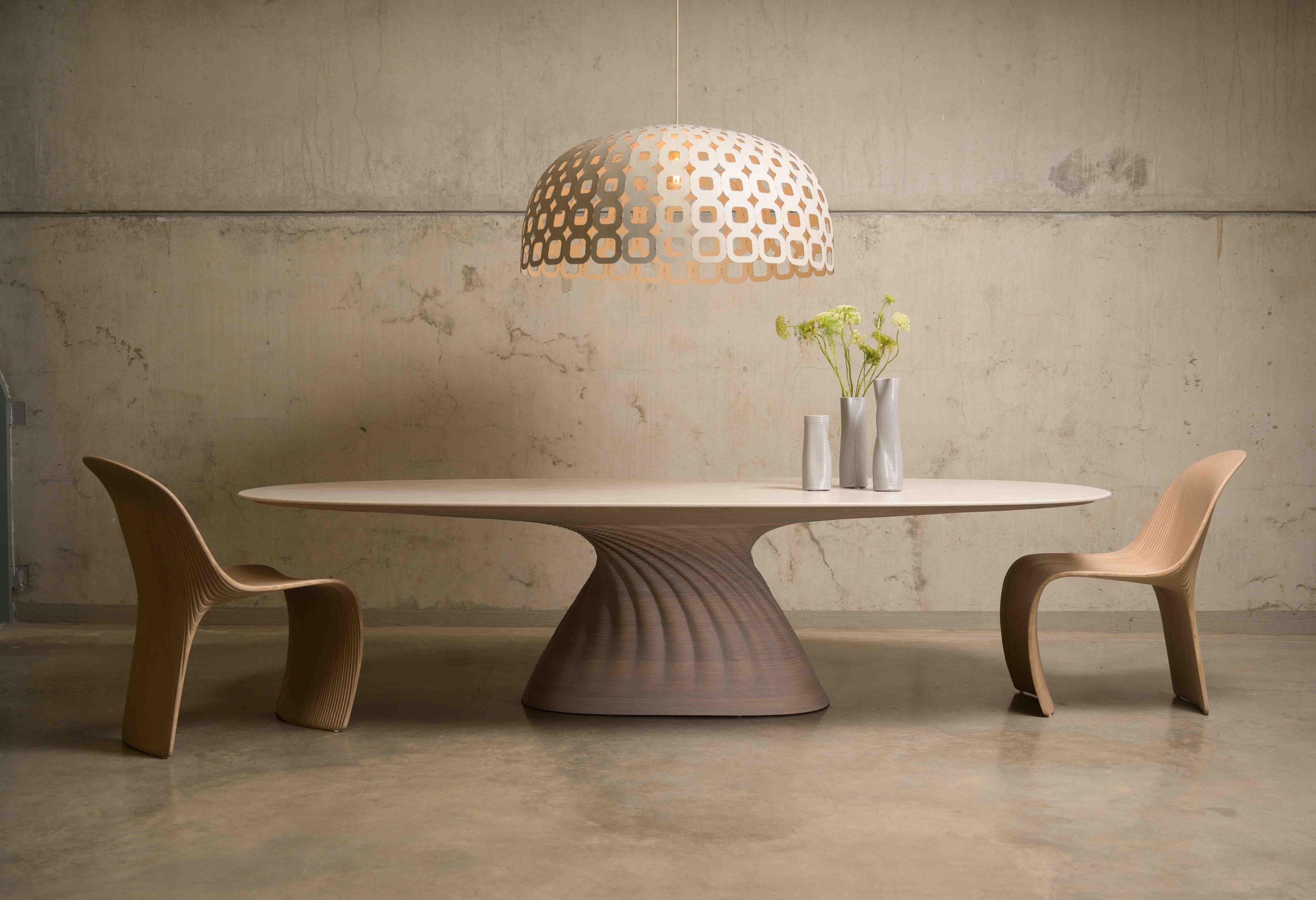 https://a.1stdibscdn.com/isa-chair-by-piegatto-a-scuptural-dining-chair-for-sale-picture-5/f_83012/f_440895421742244886390/Piegatto_feb25_4883_master.jpg
