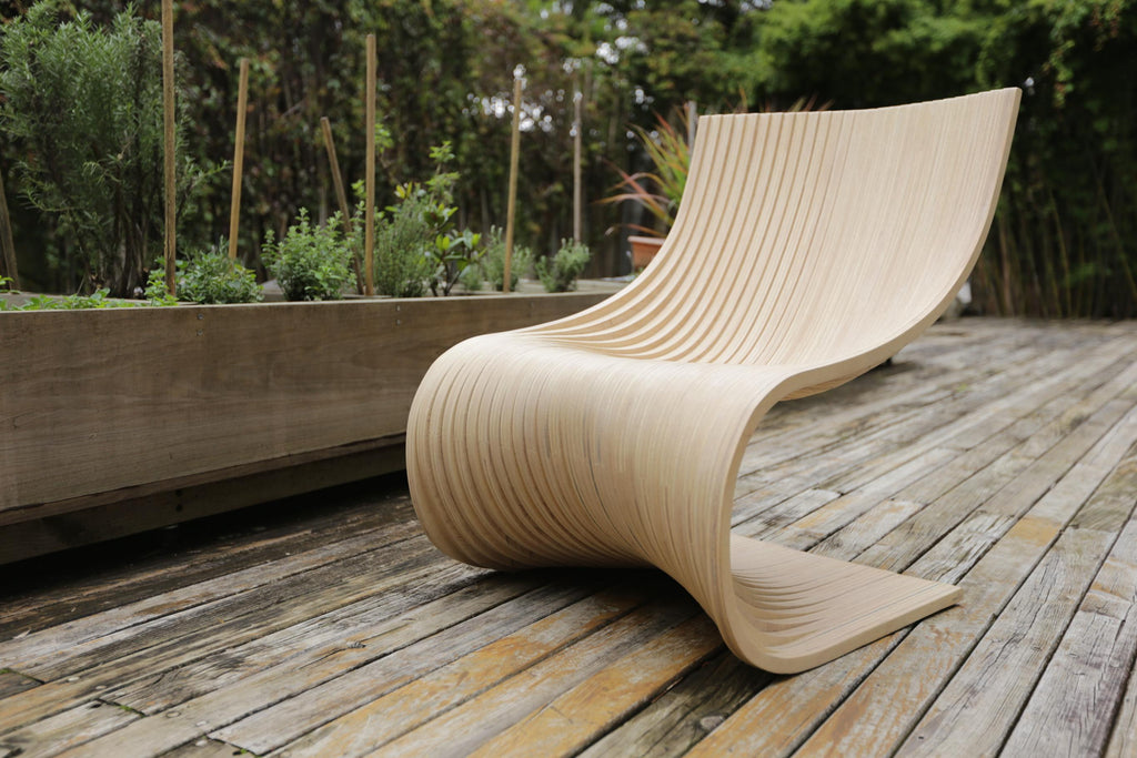 https://a.1stdibscdn.com/uma-chair-by-piegatto-a-sculptural-contemporary-chair-for-sale-picture-6/f_83012/f_337797721681339754728/Piegatto_furniture_Uma_chair_terrace_set_master.JPG