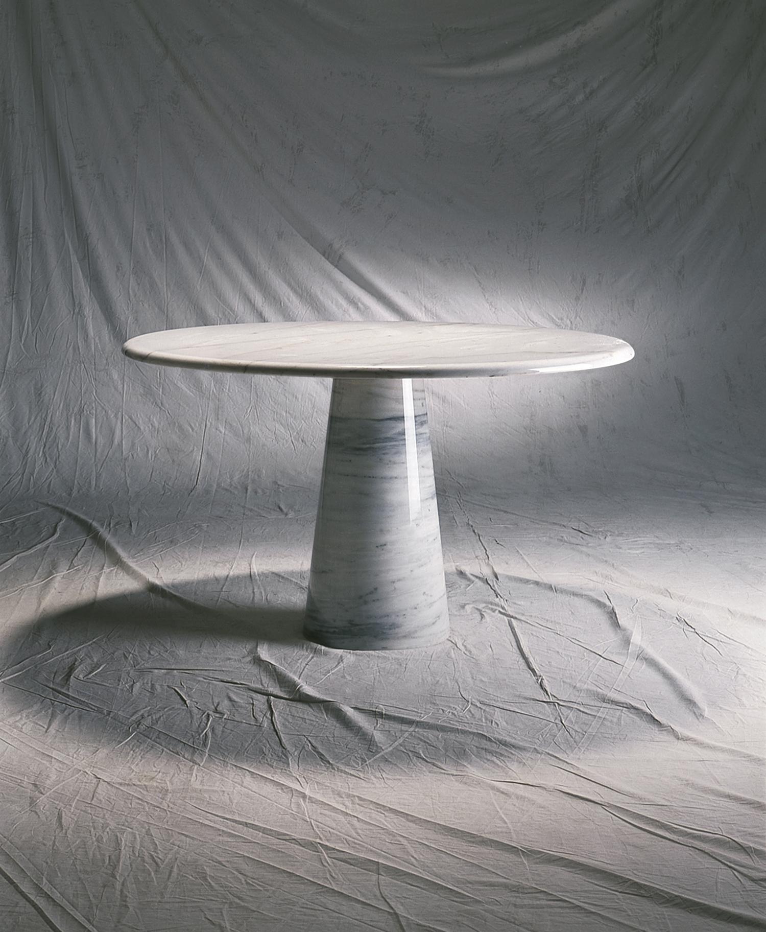 https://a.1stdibscdn.com/colonnata-round-dining-table-by-giusti-di-rosa-custom-d110-for-sale-picture-4/f_31233/f_290073421654610075812/PierAlessandro_Giusti_Egidio_Di_Rosa_Colonnata2_4200_5100_master.jpg