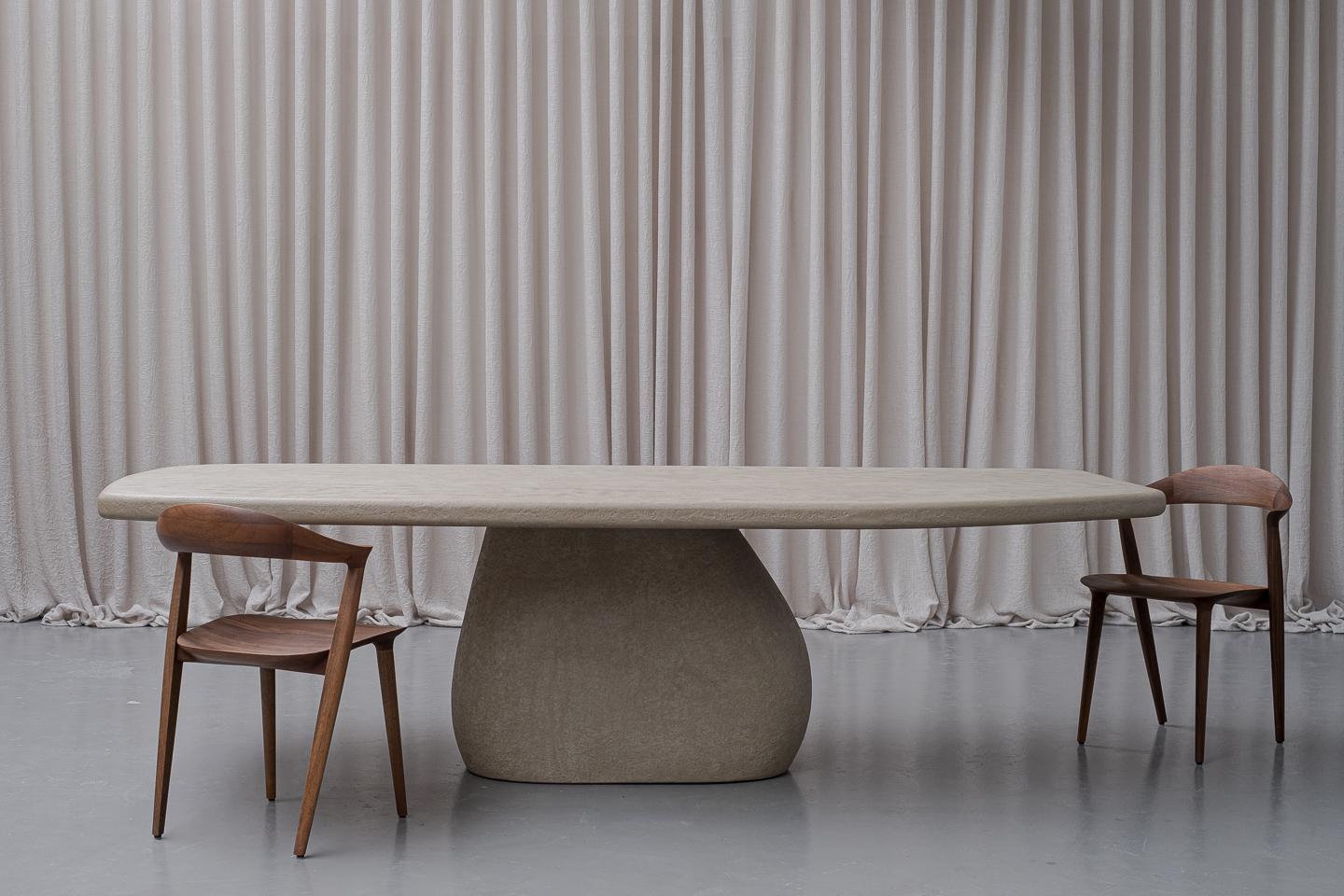https://a.1stdibscdn.com/contemporary-pigalle-210-dining-table-by-armand-francine-for-sale-picture-3/f_70152/f_373529221701437185081/Pigalle_1_piece_master.jpg