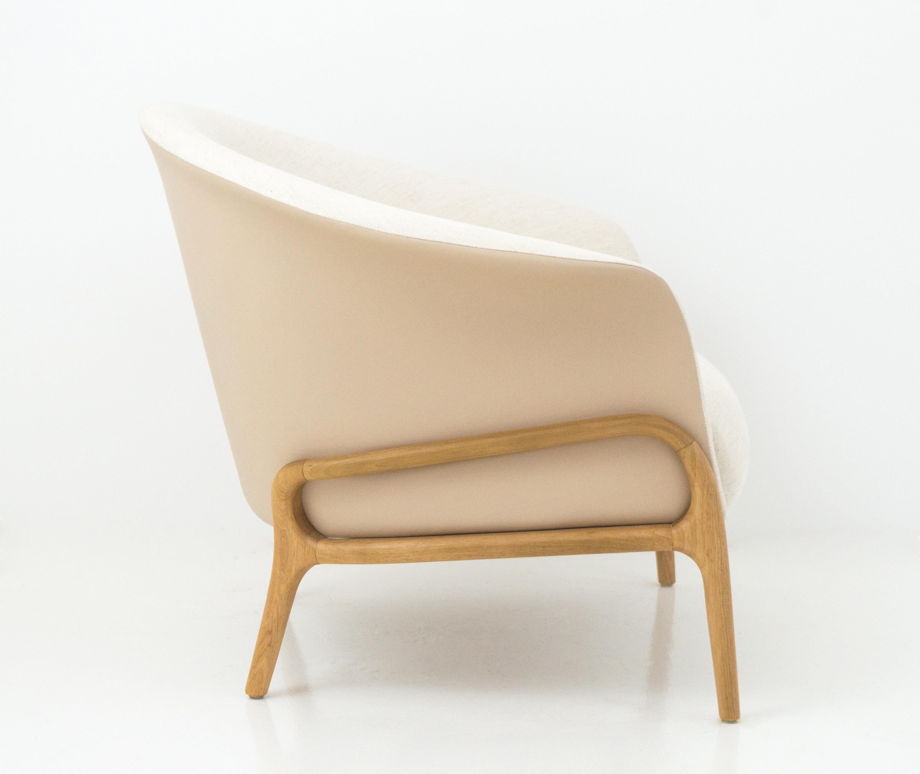 https://a.1stdibscdn.com/modern-organic-style-armchair-in-solid-wood-upholstered-flexible-seating-for-sale-picture-7/f_35593/f_162315821569247899287/Poltrona_Collana_4__master.jpg