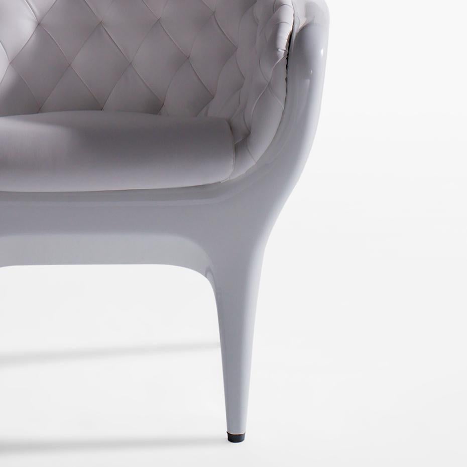 https://a.1stdibscdn.com/jaime-hayon-contemporary-white-poltrona-single-for-sale-picture-3/f_14272/f_312204621667926604300/Poltrona_Single_1_capitone_3_master.jpg