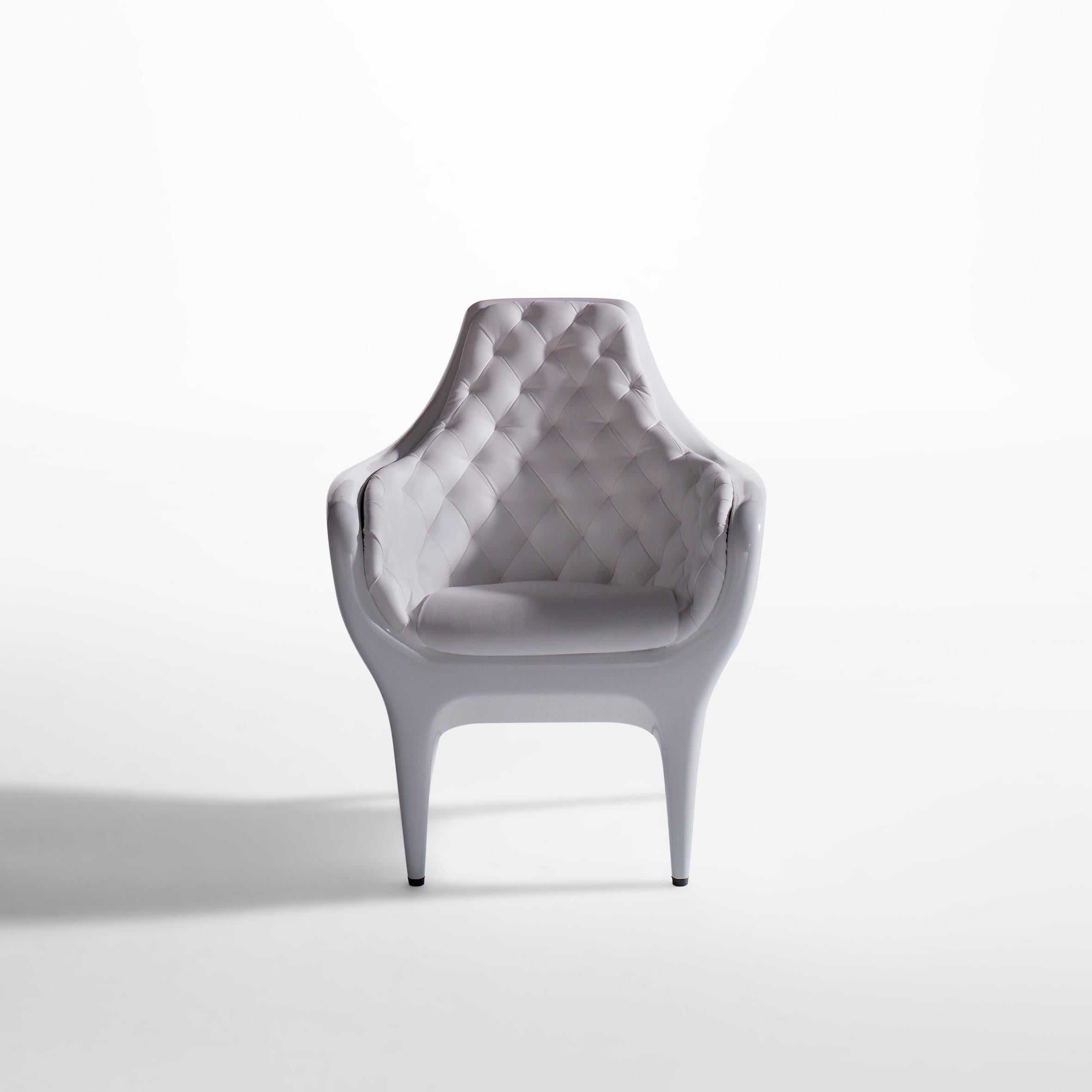 https://a.1stdibscdn.com/jaime-hayon-contemporary-white-poltrona-single-for-sale-picture-4/f_14272/f_312204621667926605082/Poltrona_Single_1_capitone__master.jpg