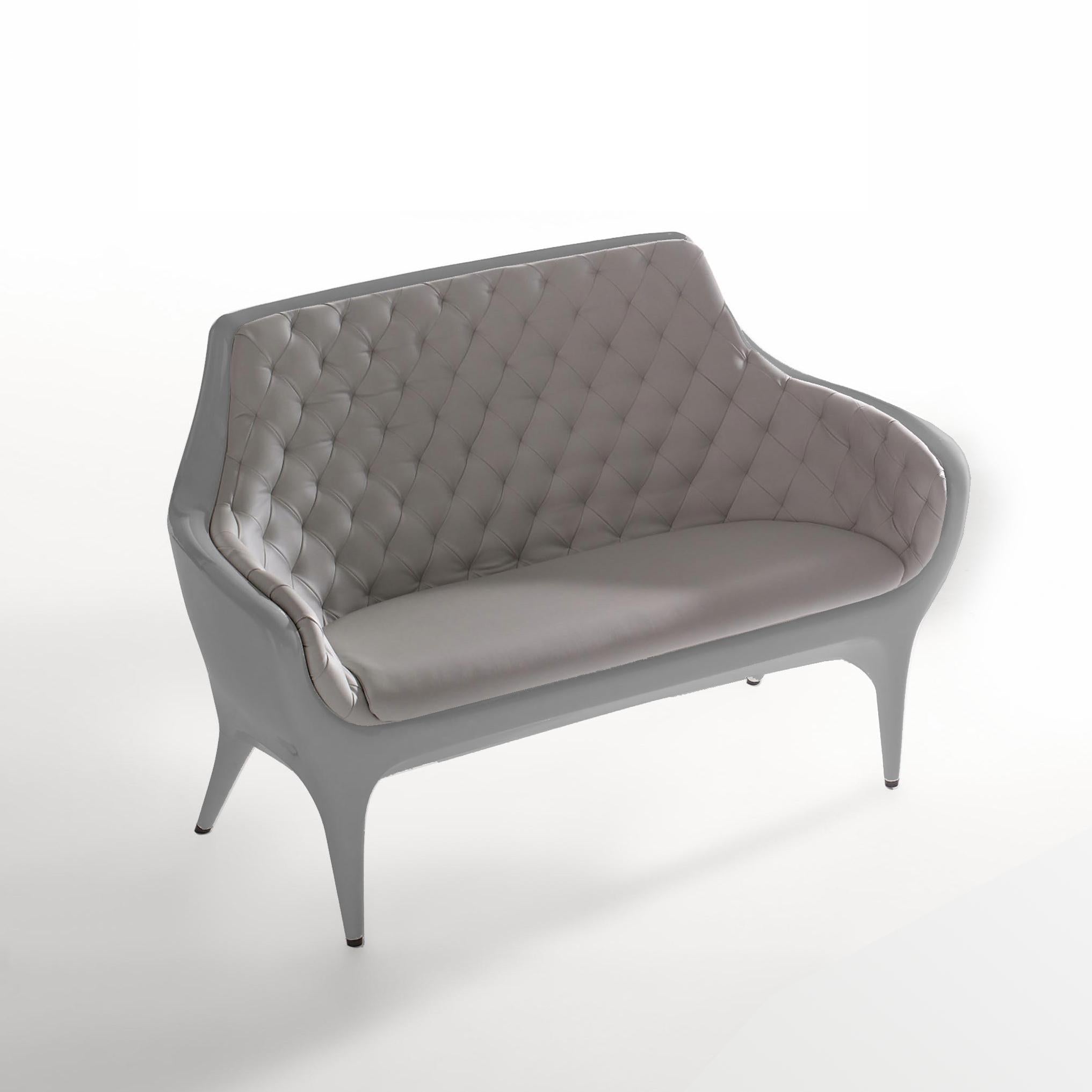https://a.1stdibscdn.com/white-jaime-hayon-contemporary-showtime-sofa-lacquered-for-sale-picture-2/f_14272/f_325117621675156827057/Poltronas_Showtime_gris_master.jpg