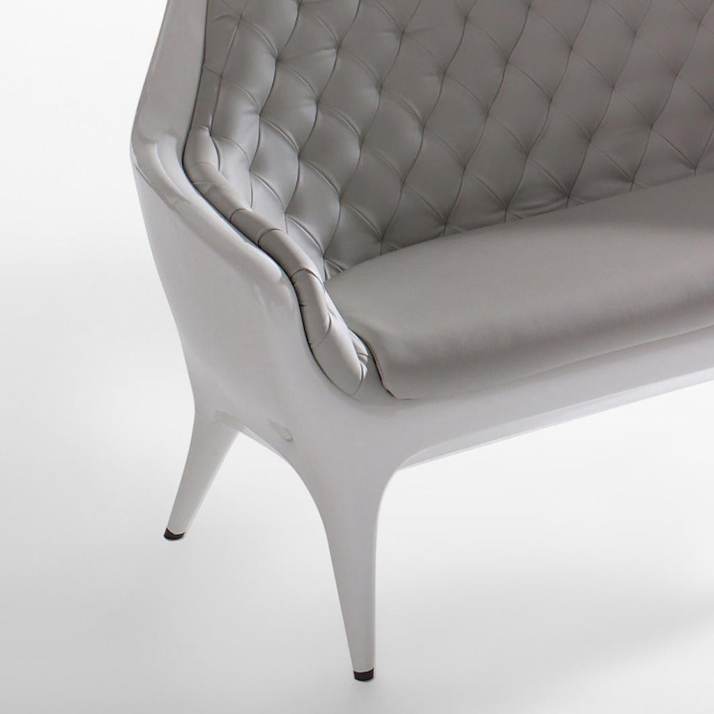 https://a.1stdibscdn.com/white-jaime-hayon-contemporary-showtime-sofa-lacquered-for-sale-picture-3/f_14272/f_325117621675156827584/Poltronas_Single_and_Double_copia_master.jpg