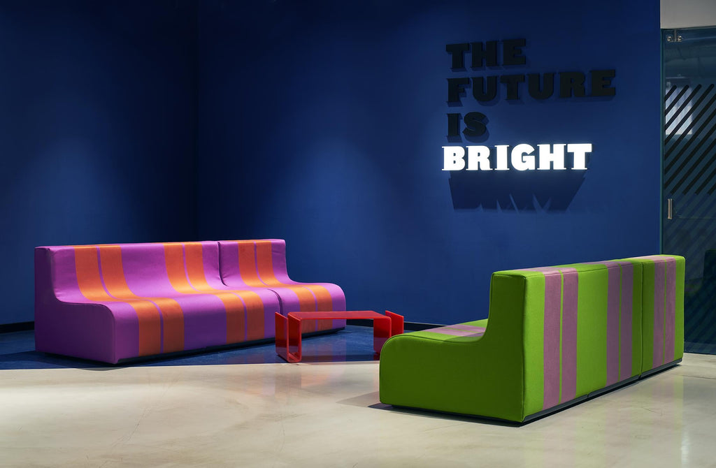 https://a.1stdibscdn.com/sofa-sofo-model-by-superstudio-for-poltronova-italy-for-sale-picture-8/f_21403/f_237172021620657444414/Poltronova_TSH0540_master.jpg