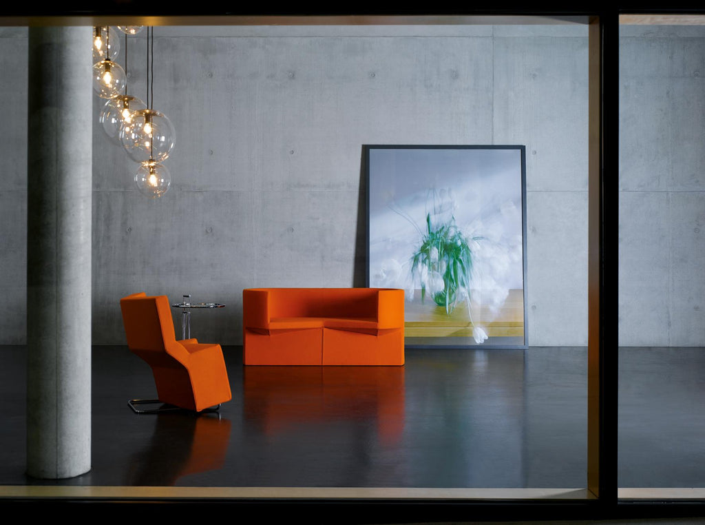 https://a.1stdibscdn.com/classicon-odin-sofa-in-raf-simons-velvet-by-konstantin-grcic-for-sale-picture-4/12330573/f_138518411551437676057/Popinger_Chaos_E1027_Selene_Odin_1__master.jpg