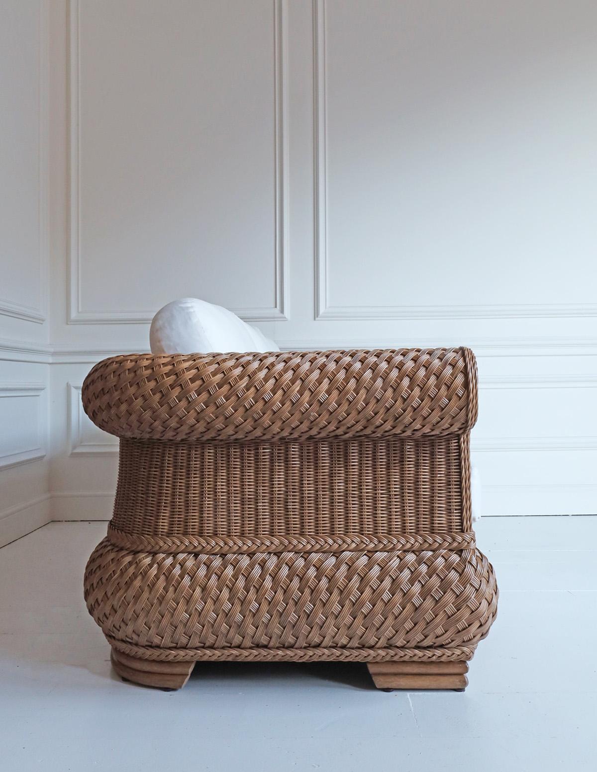 https://a.1stdibscdn.com/portofino-rattan-two-seater-sofa-for-sale-picture-2/f_97912/f_463326221755616533024/Portofino_3_seater_Sofa_LR_4__master.jpg