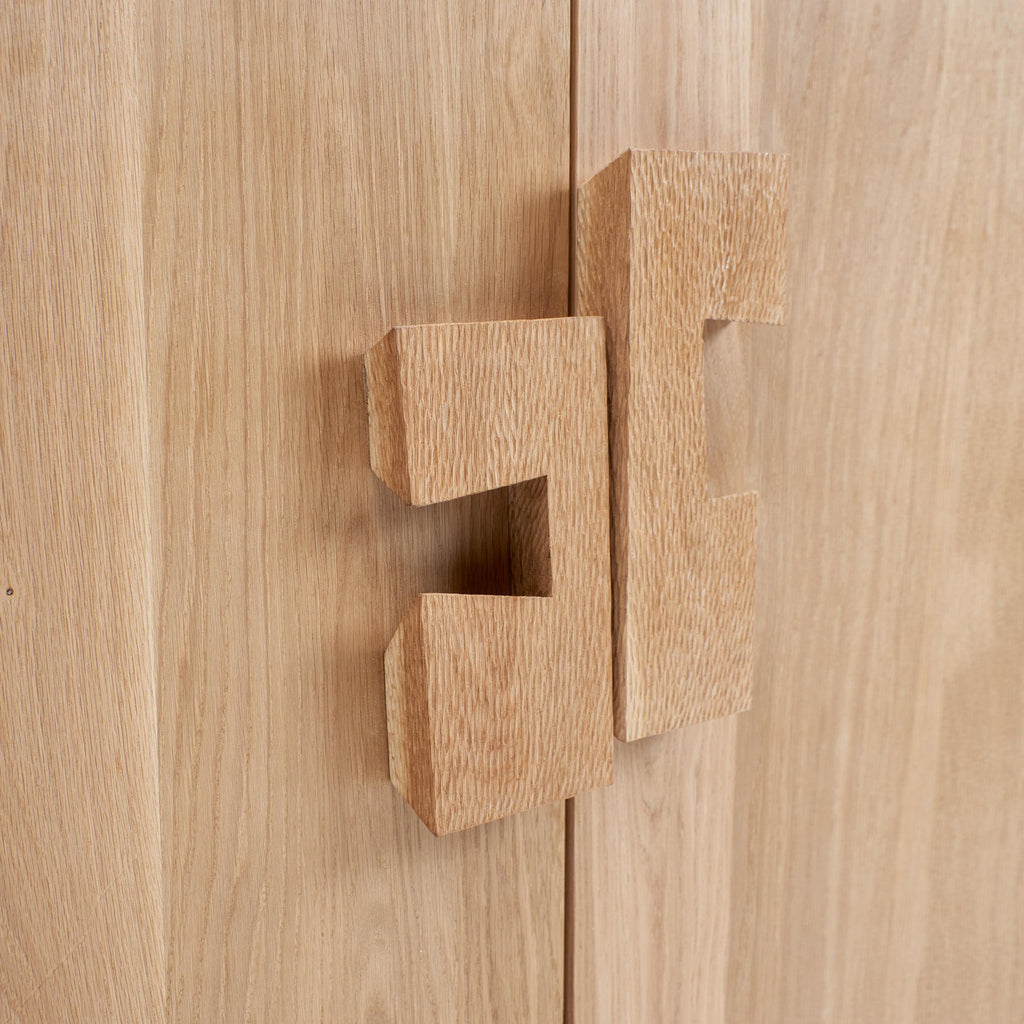 https://a.1stdibscdn.com/douro-cabinet-for-sale-picture-7/f_62582/f_440977421742305579960/Project_213A_Douro_Cabinet_6_master.jpg