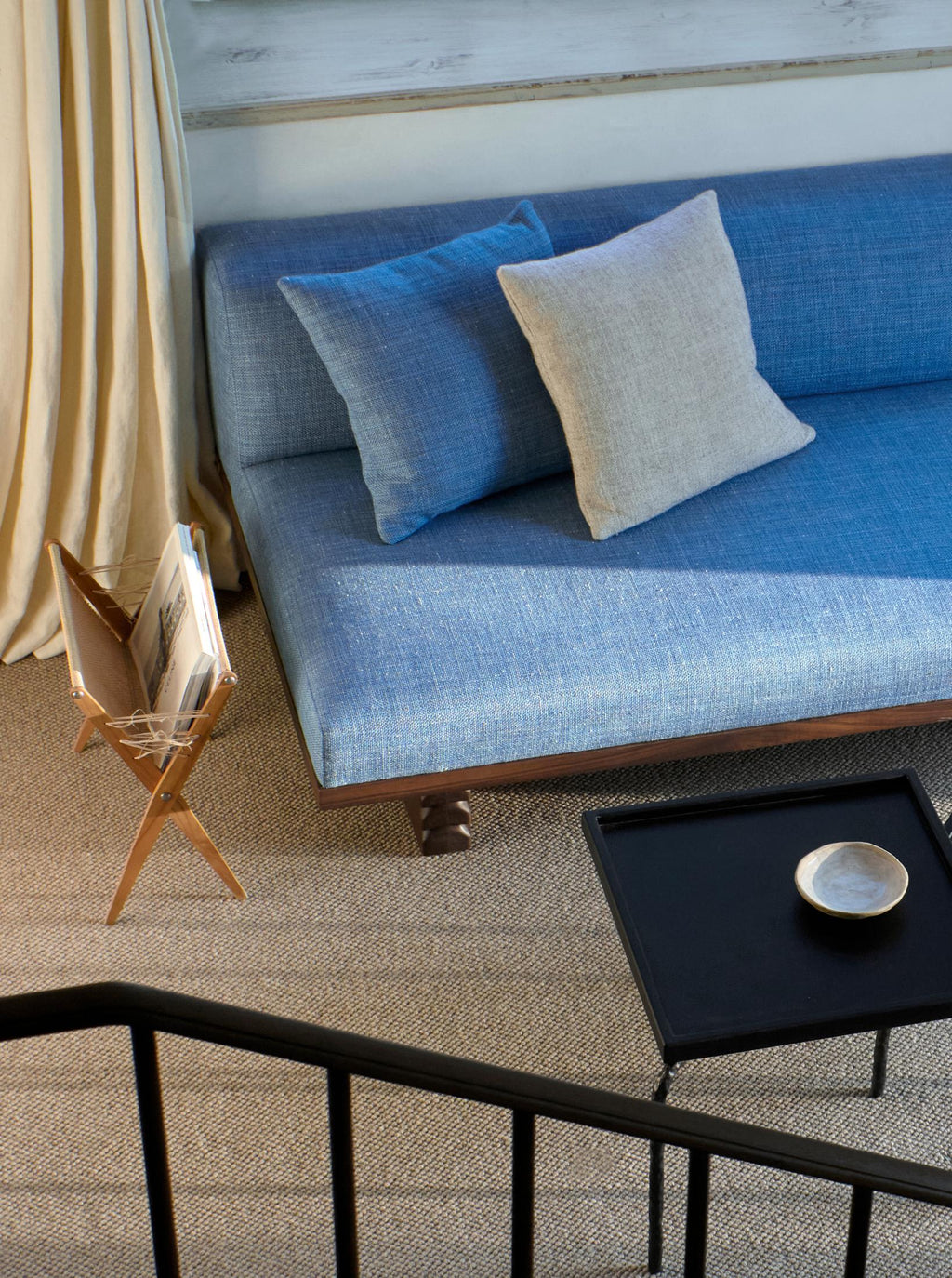 https://a.1stdibscdn.com/nazare-sofa-for-sale-picture-2/f_62582/f_440992421767452666064/Project_213A_Nazare_Sofa_11_master.jpg