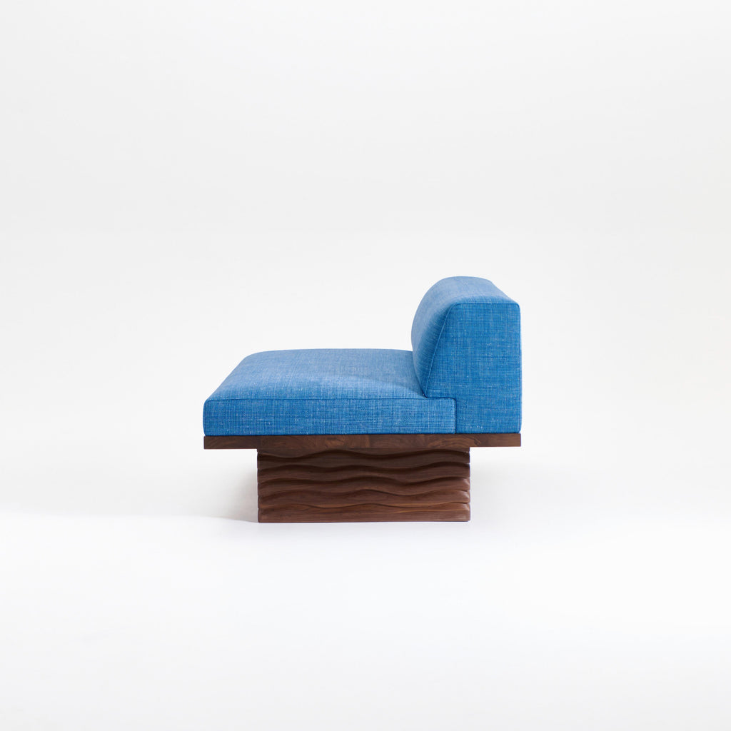 https://a.1stdibscdn.com/nazare-sofa-for-sale-picture-4/f_62582/f_440992421742311046329/Project_213A_Nazare_Sofa_walnut_3_master.jpg