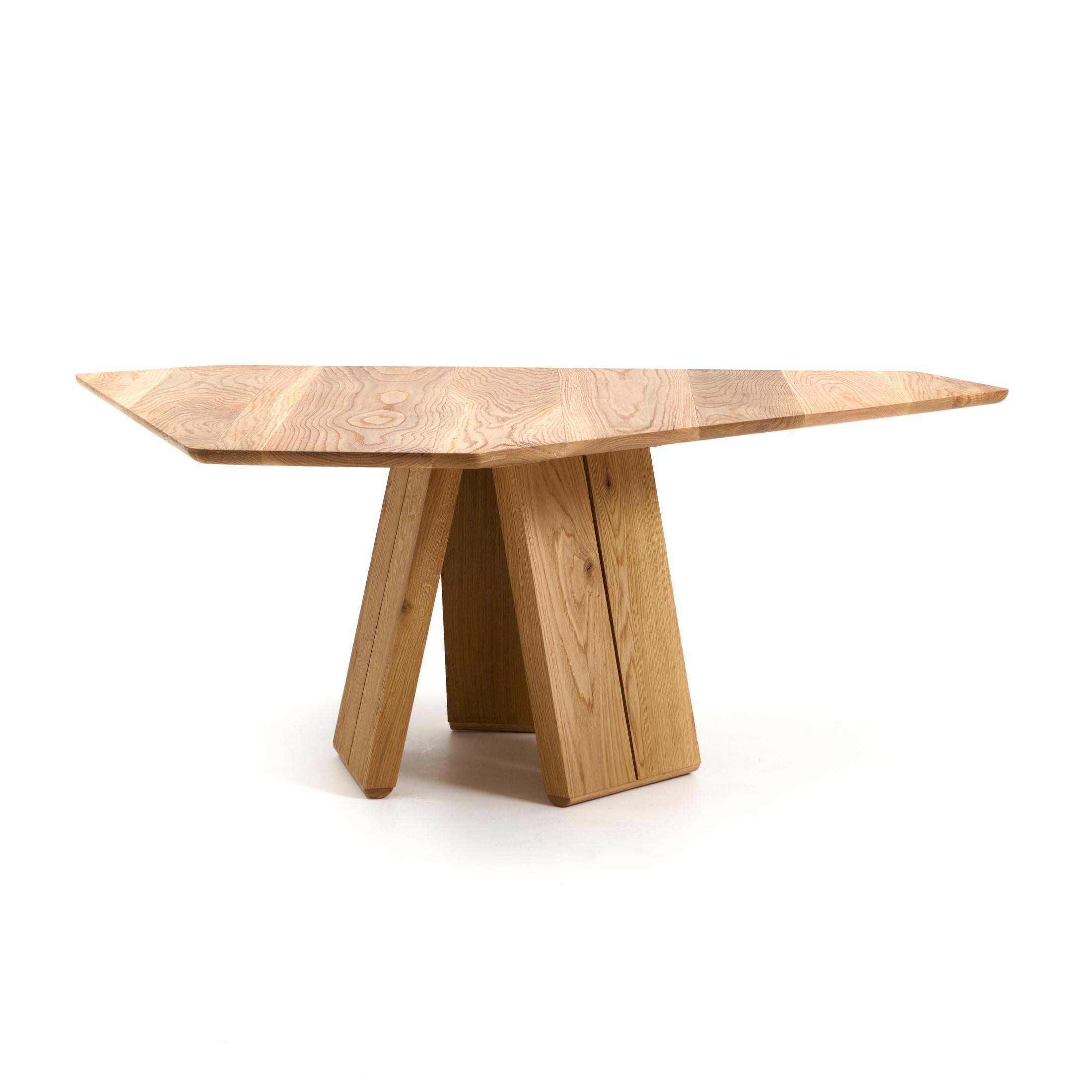 https://a.1stdibscdn.com/pericia-dining-table-for-sale-picture-3/f_62582/f_471985221761380623388/Project_213A_Peri_cia_Dining_Table_oak_4_master.jpg
