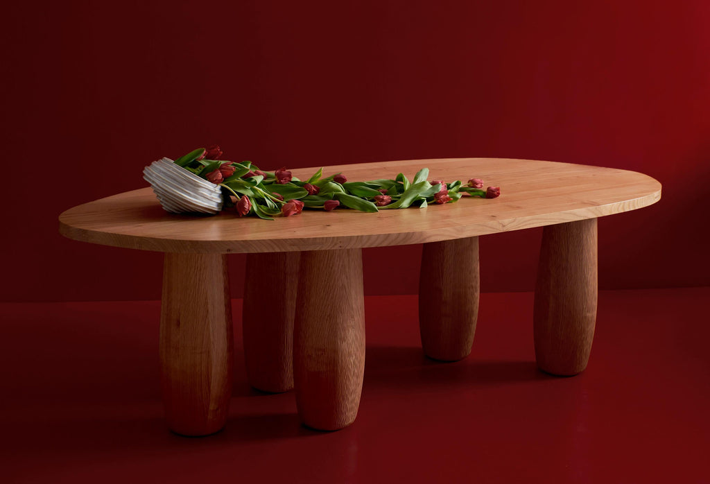 https://a.1stdibscdn.com/a-table-dining-table-for-sale-picture-8/f_62582/f_303463321662663606582/Project_213A_RED_Shot_01_21_master.jpg