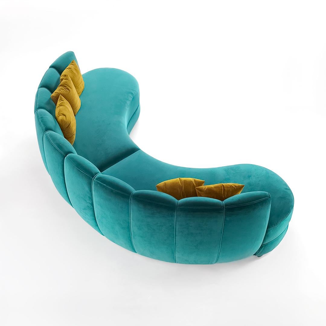 https://a.1stdibscdn.com/mid-century-modern-style-sculptural-sofa-in-portofino-pink-velvet-for-sale-picture-4/f_27693/f_450818221747631266584/R2_1_master.jpg