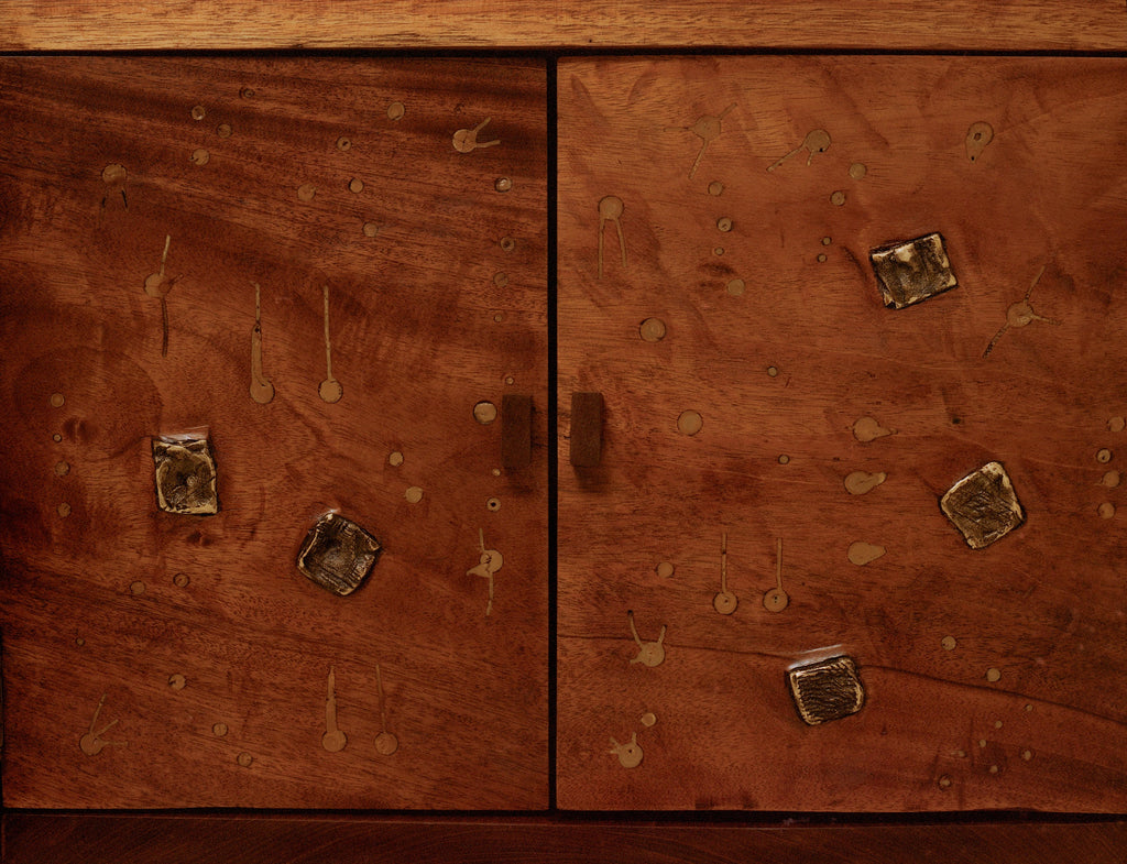 https://a.1stdibscdn.com/cabinet-by-rafael-triboli-for-sale-picture-3/f_85052/f_402321721718740211681/RAFA_TRIBOLI_2024_3_2_13__master.jpg