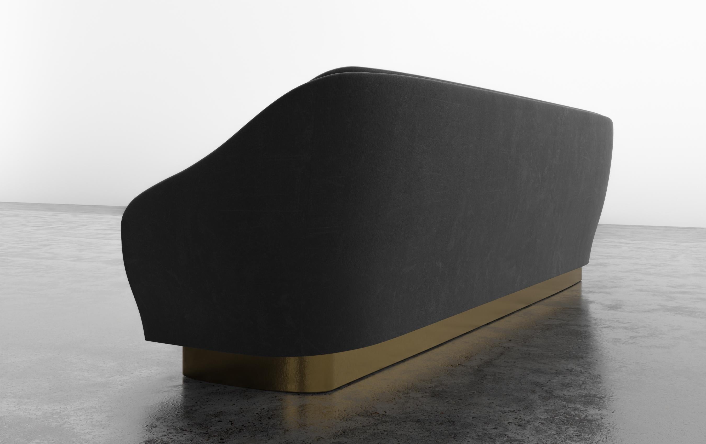 https://a.1stdibscdn.com/raoul-sofa-modern-channeled-sofa-on-brass-plinth-base-in-com-for-sale-picture-4/f_33283/f_302322521662051546865/RAOUL_SOFA_TEX30004_master.JPG